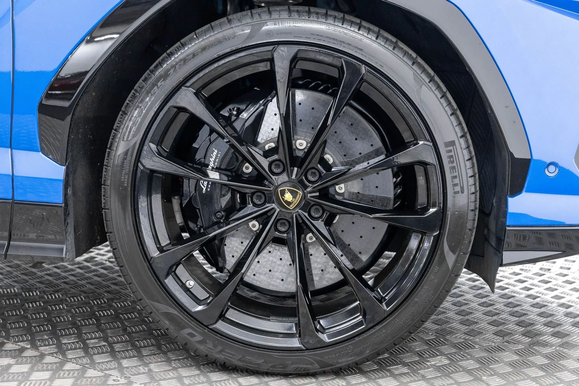 mph062_2291055867_63_a549b3b350