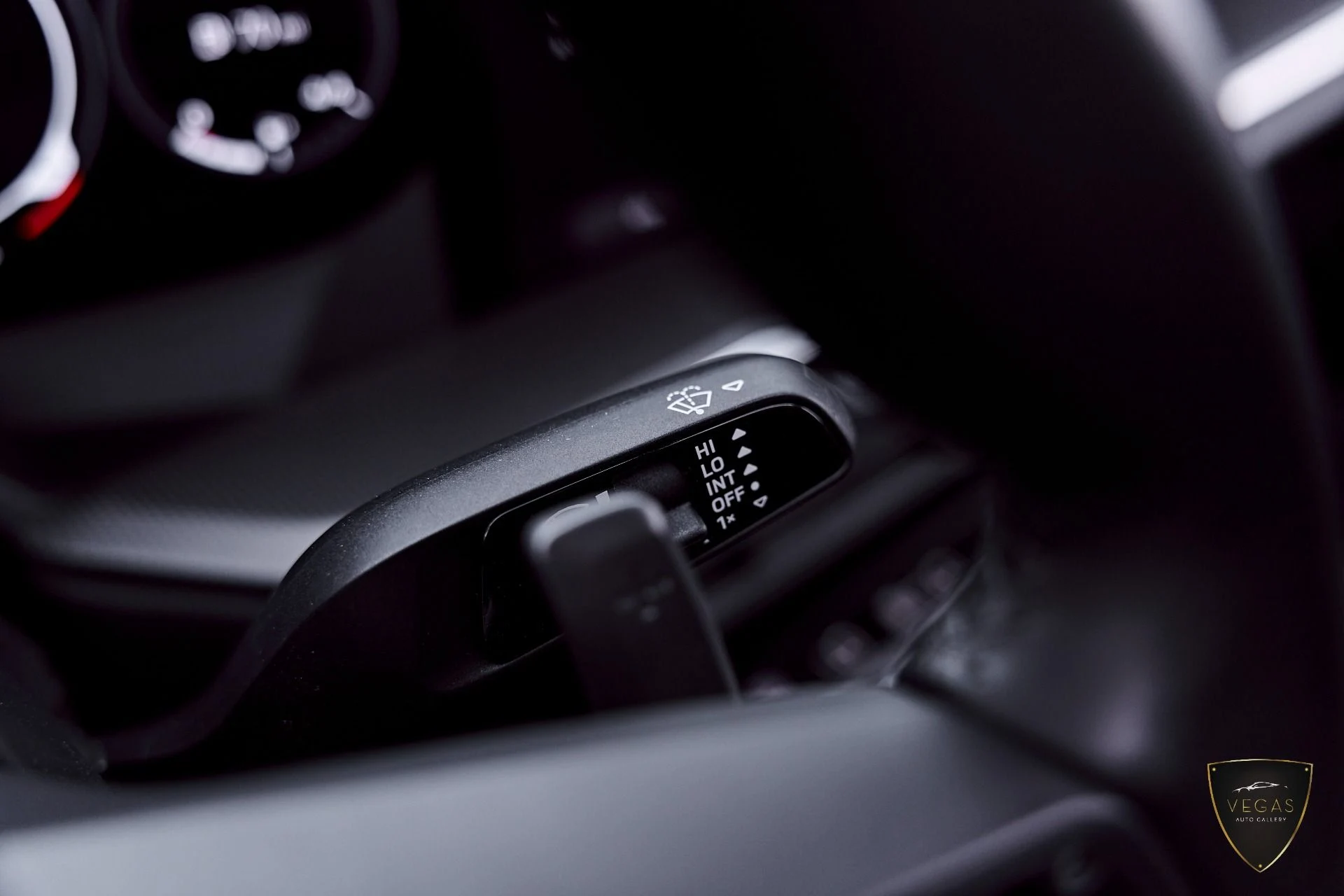 mph062_2324998878_Used_2022_Porsche_911_Turbo_S_1782757607_8824c64801