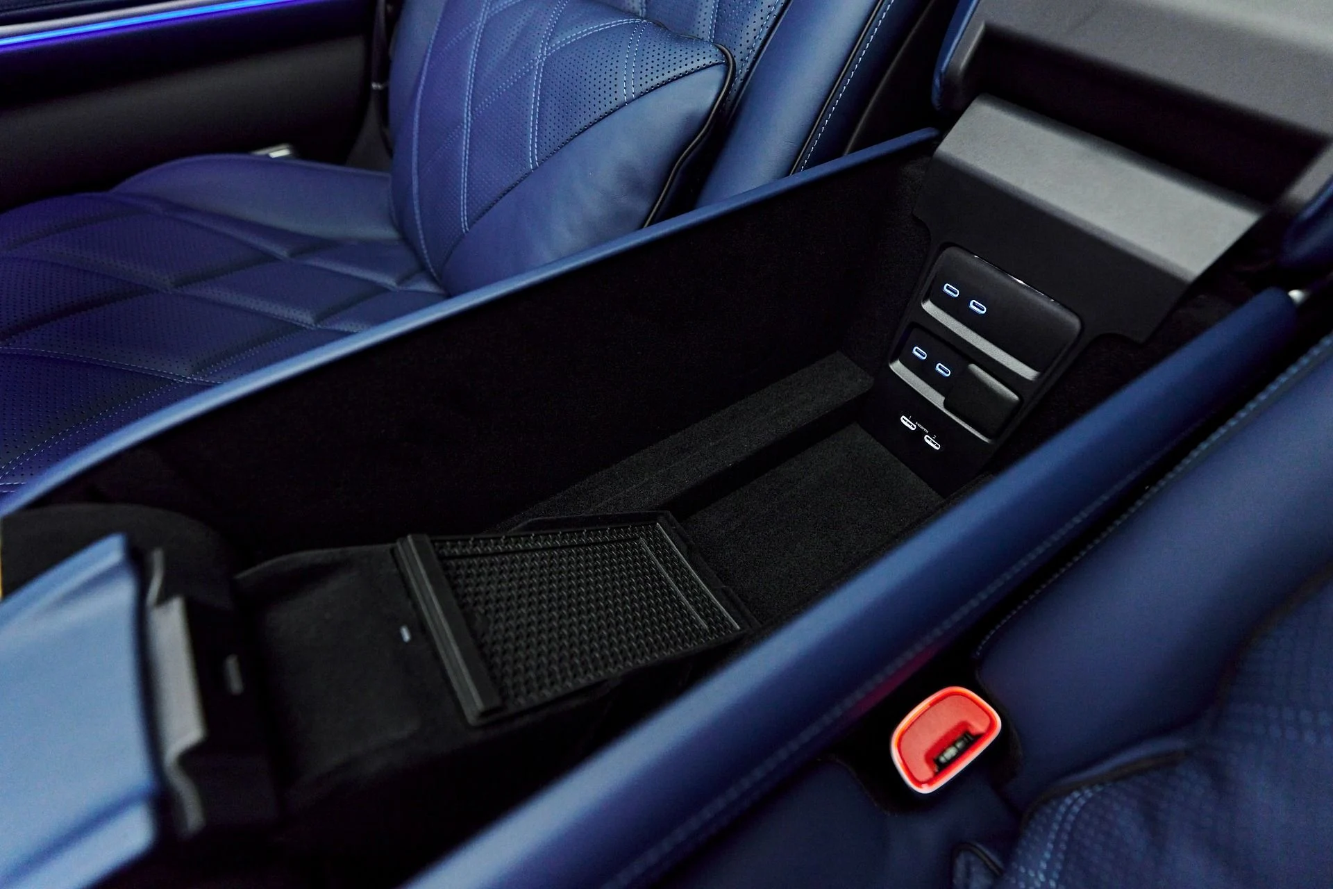 mph062_2325883792_Used_2024_Mercedes_Benz_S_Class_Maybach_S_680_1749232025_90f5499678