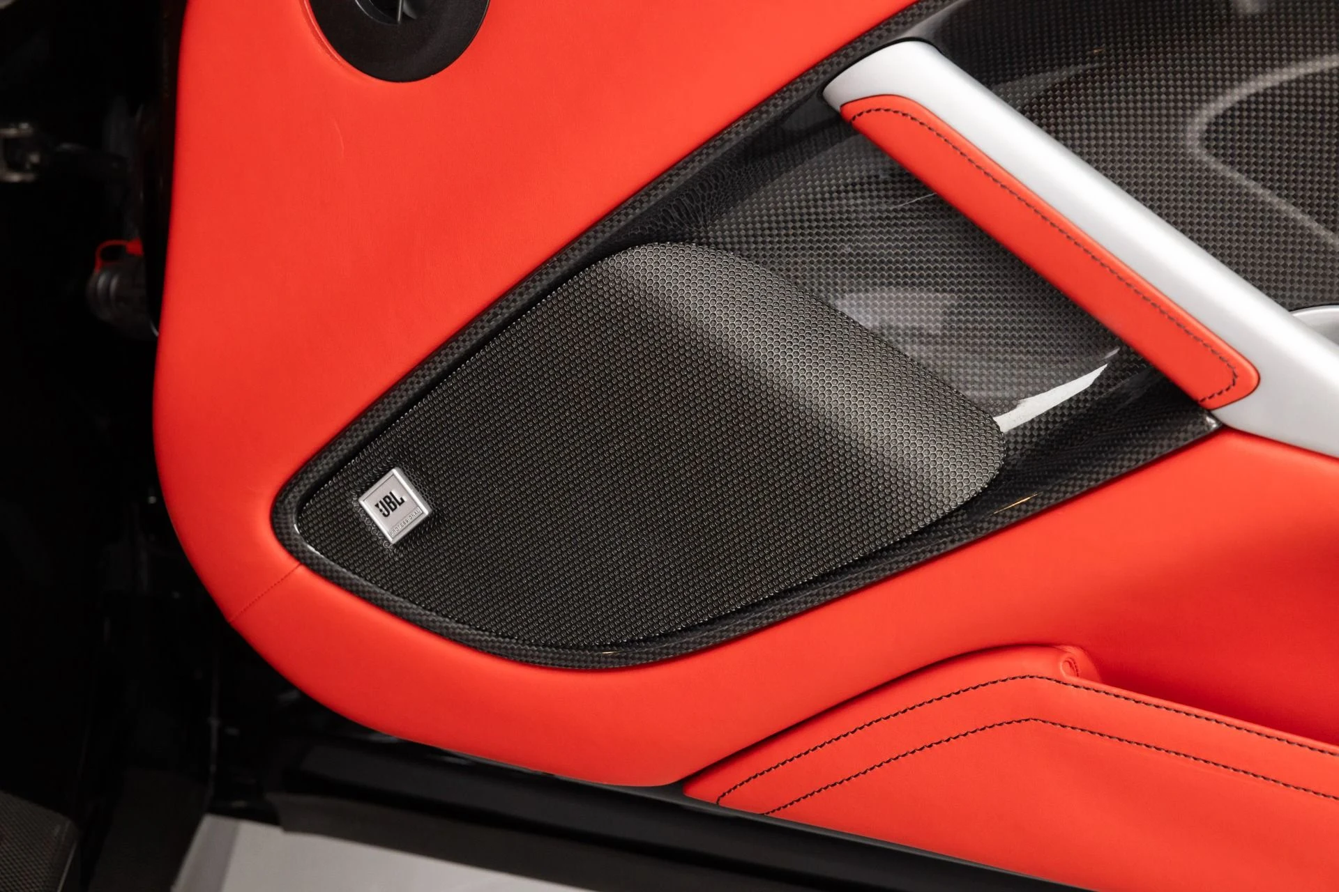 mph062_2366319165_Used_2014_Ferrari_F12berlinetta_1784559579_7a96d684f1