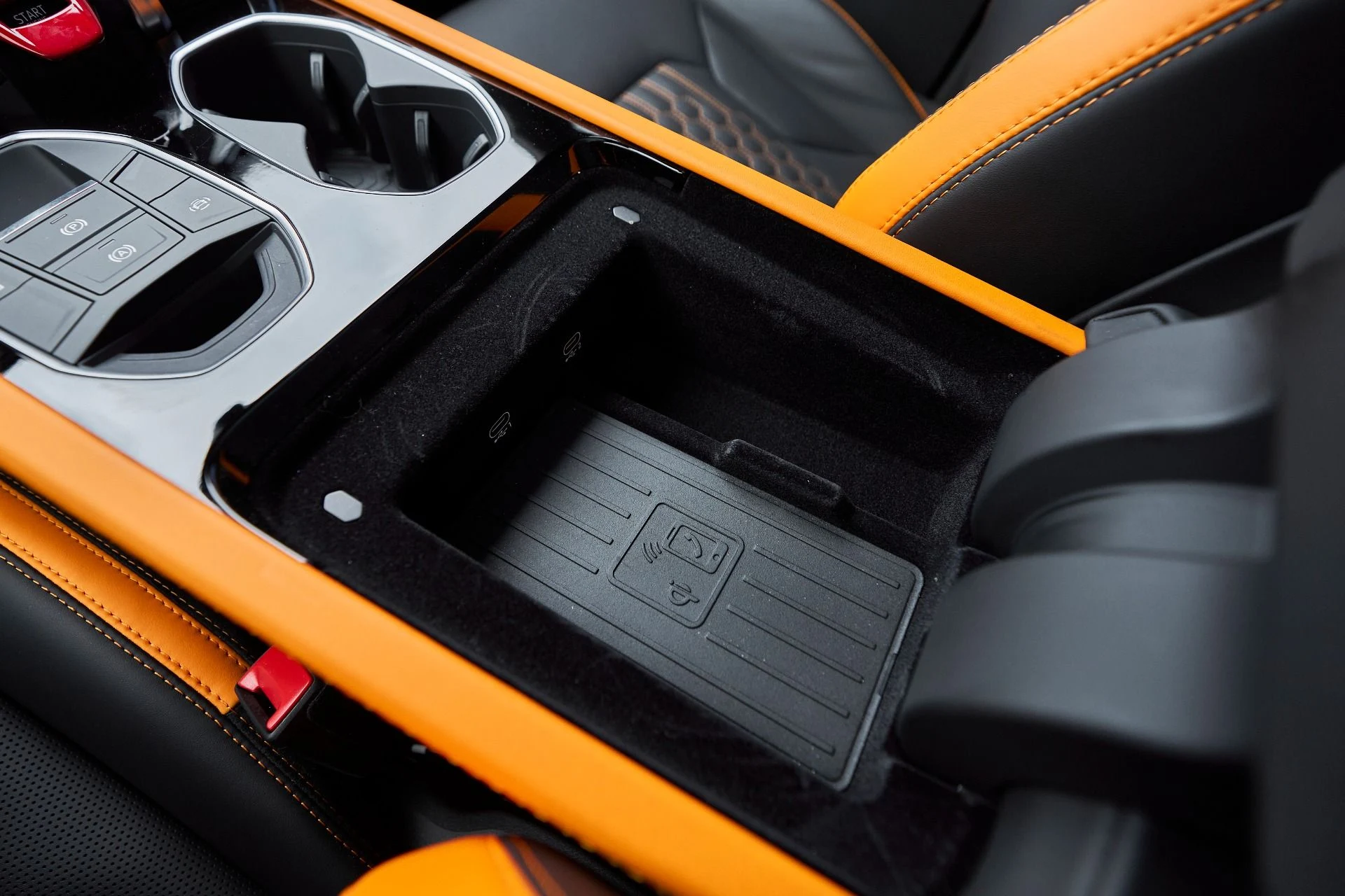 mph062_2384593922_Used_2025_Lamborghini_Urus_SE_1763677083_f4129b6633