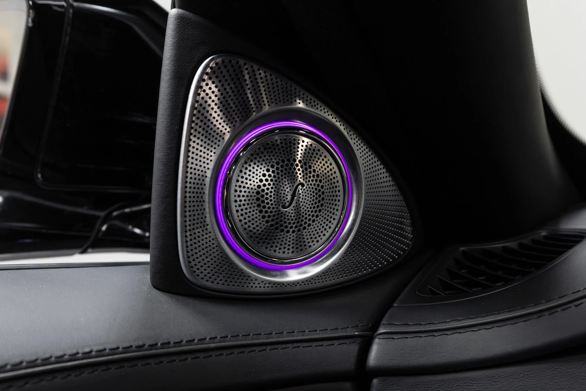 mph062_2412616448_Used_2019_Mercedes_Benz_S_Class_Maybach_S_650_1763220907_d700767b17