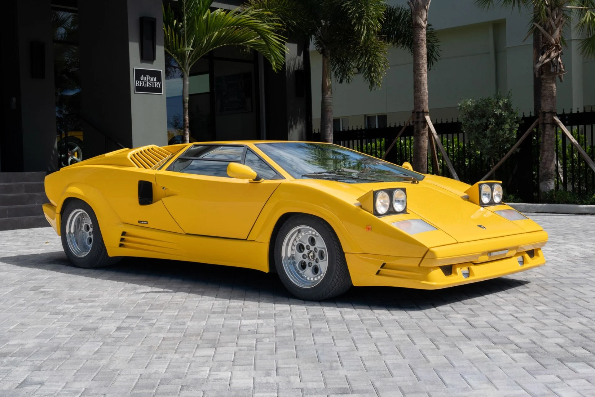 mph062_2426206133_Used_1989_Lamborghini_Countach_25th_Anniversary_1793038200_3f388678a5