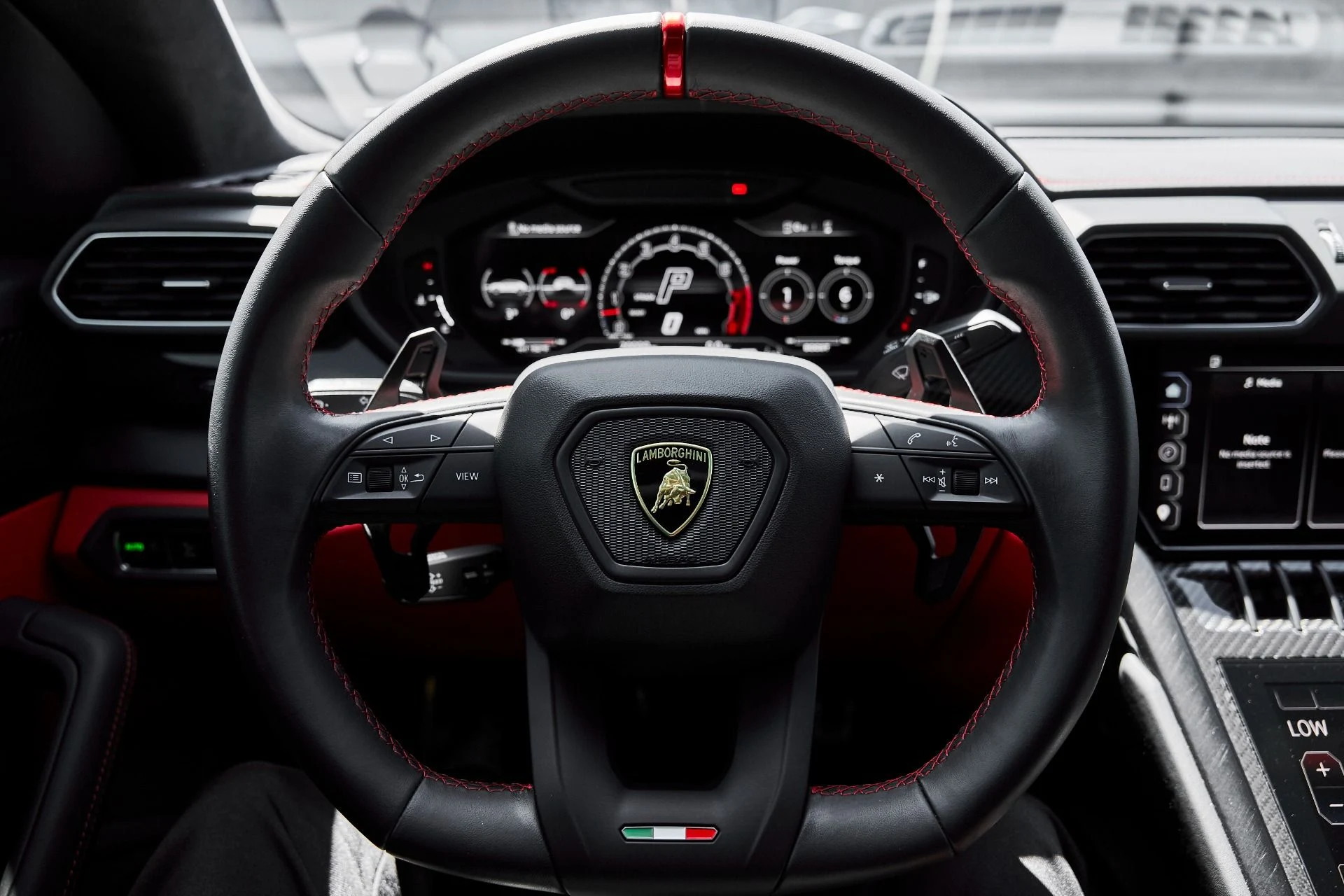 mph062_2426638774_Used_2023_Lamborghini_Urus_S_1781228843_f507c1976b