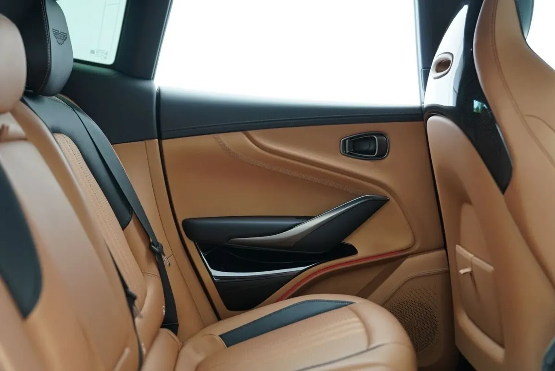 mph062_2452525047_tg24jyu3hc80rlfzsqpmfhmr7m03_ab6810c0d5