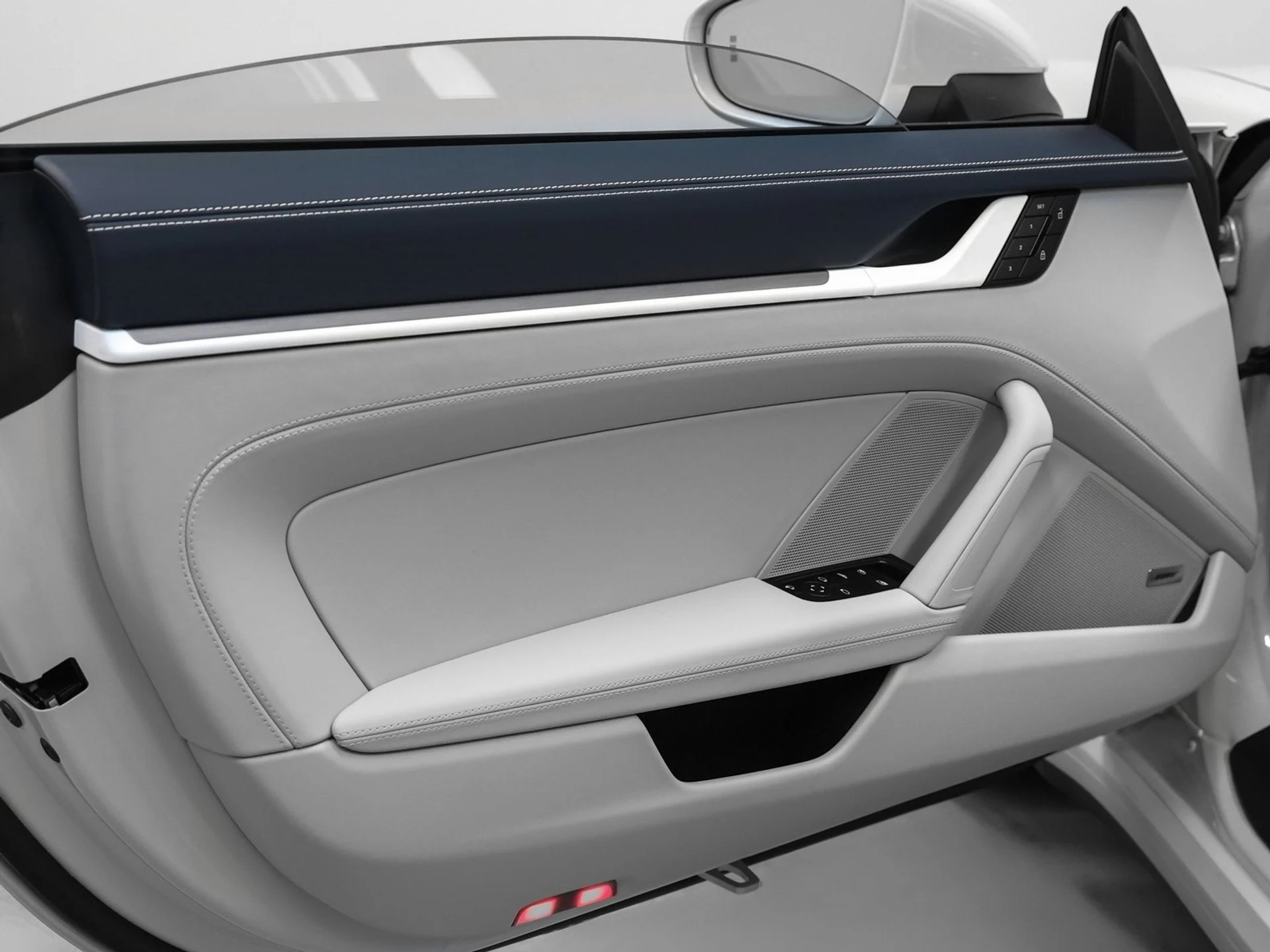 mph062_2475033195_63_9d48f6551e