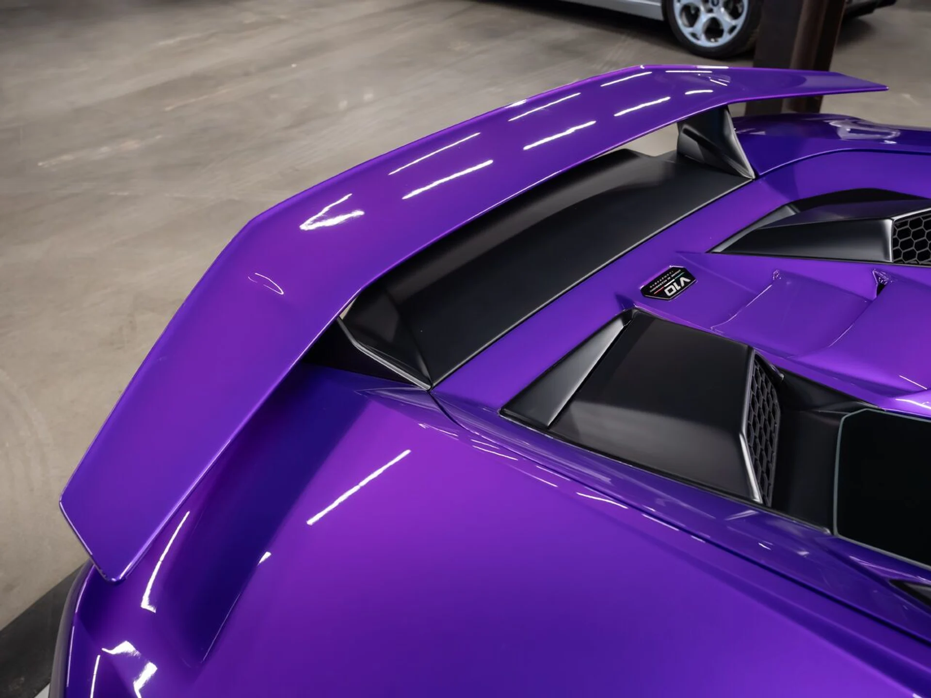 mph062_248697639_lamborghini_huracan_tecnica_2023_2b2ff3002b