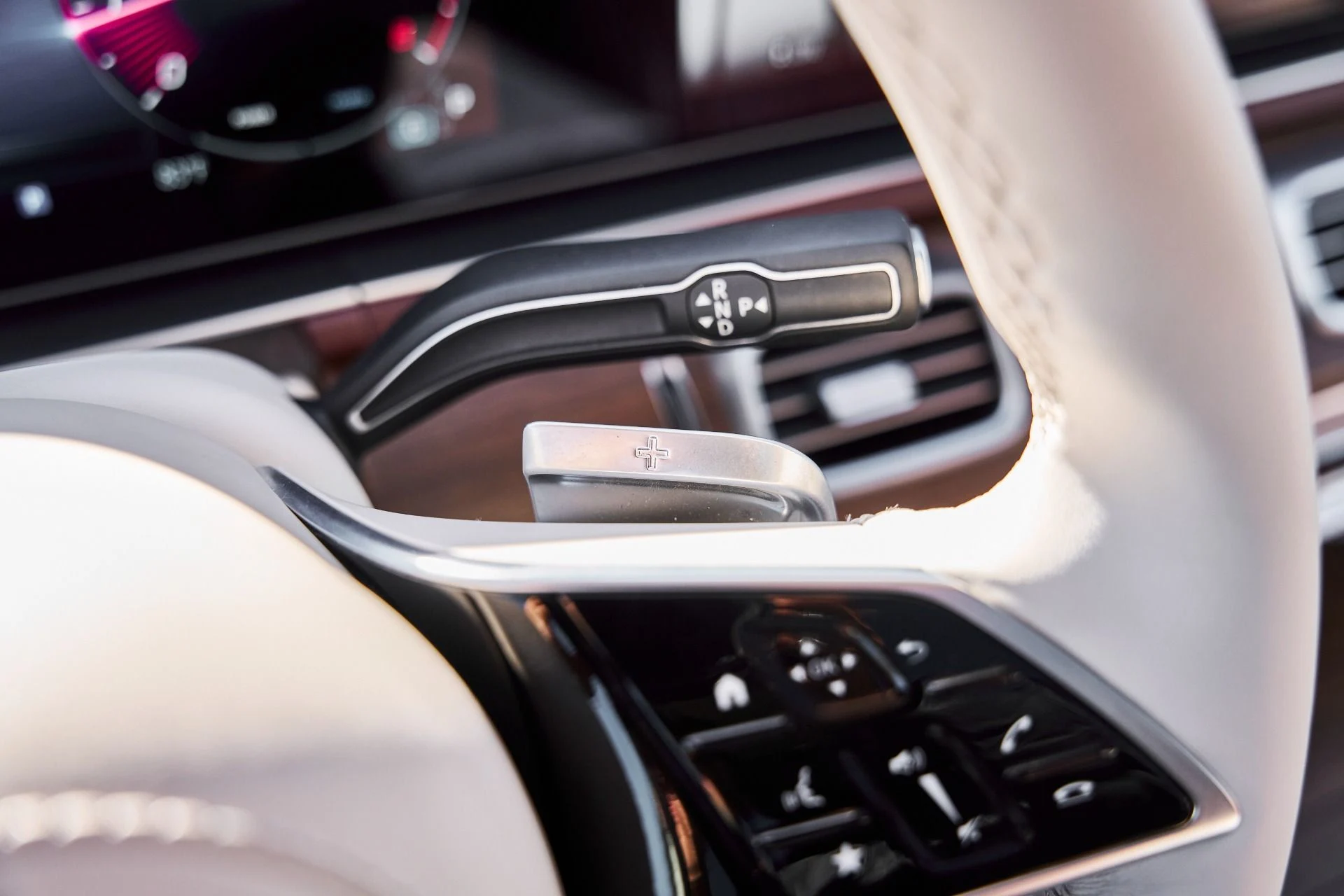 mph062_2492742941_Used_2024_Mercedes_Benz_GLS_Maybach_GLS_600_1776125707_ea39c6f4fb