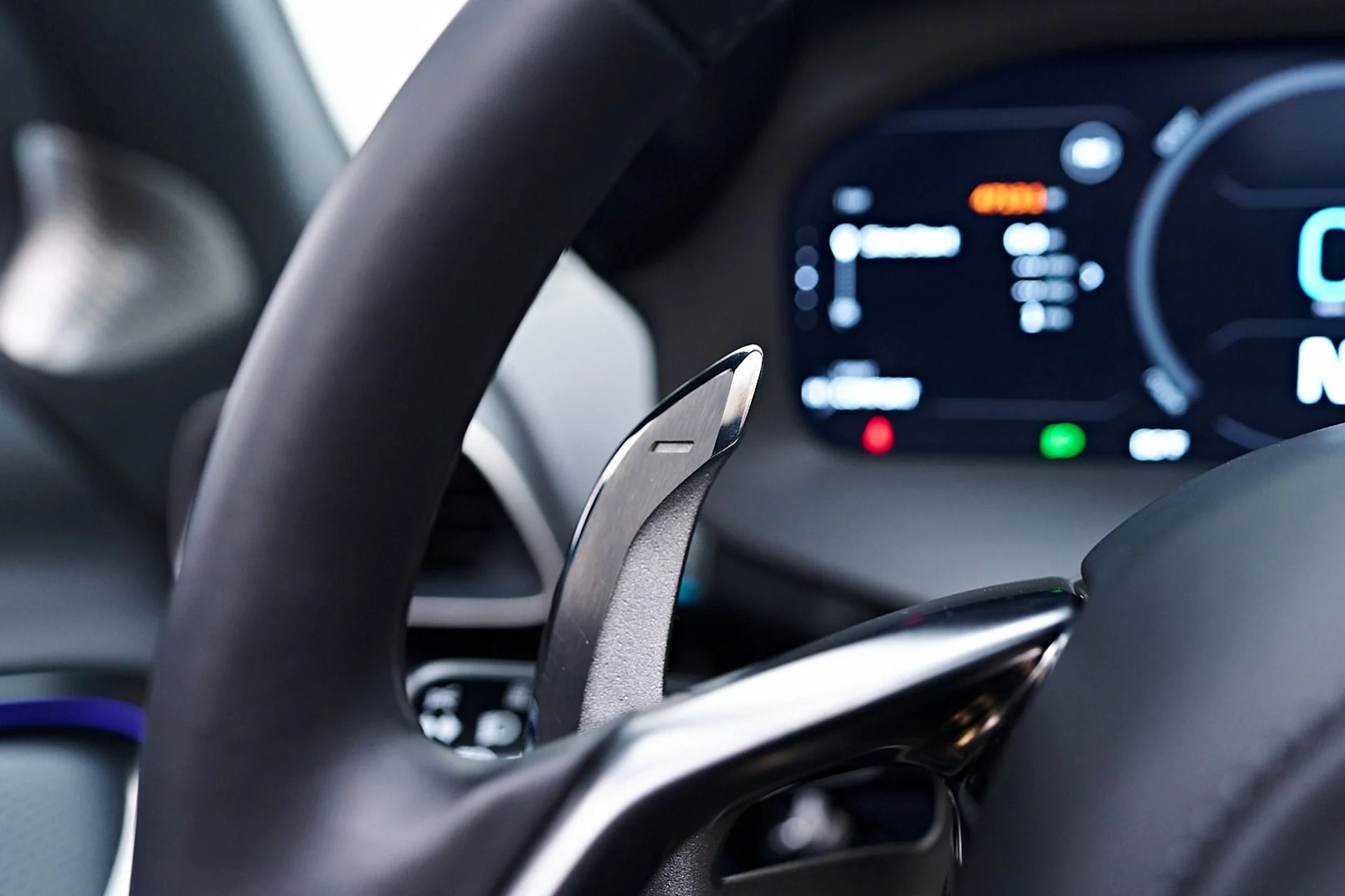 mph062_2494378713_Used_2025_Mc_Laren_Artura_Tech_Lux_1745952984_e099efa834