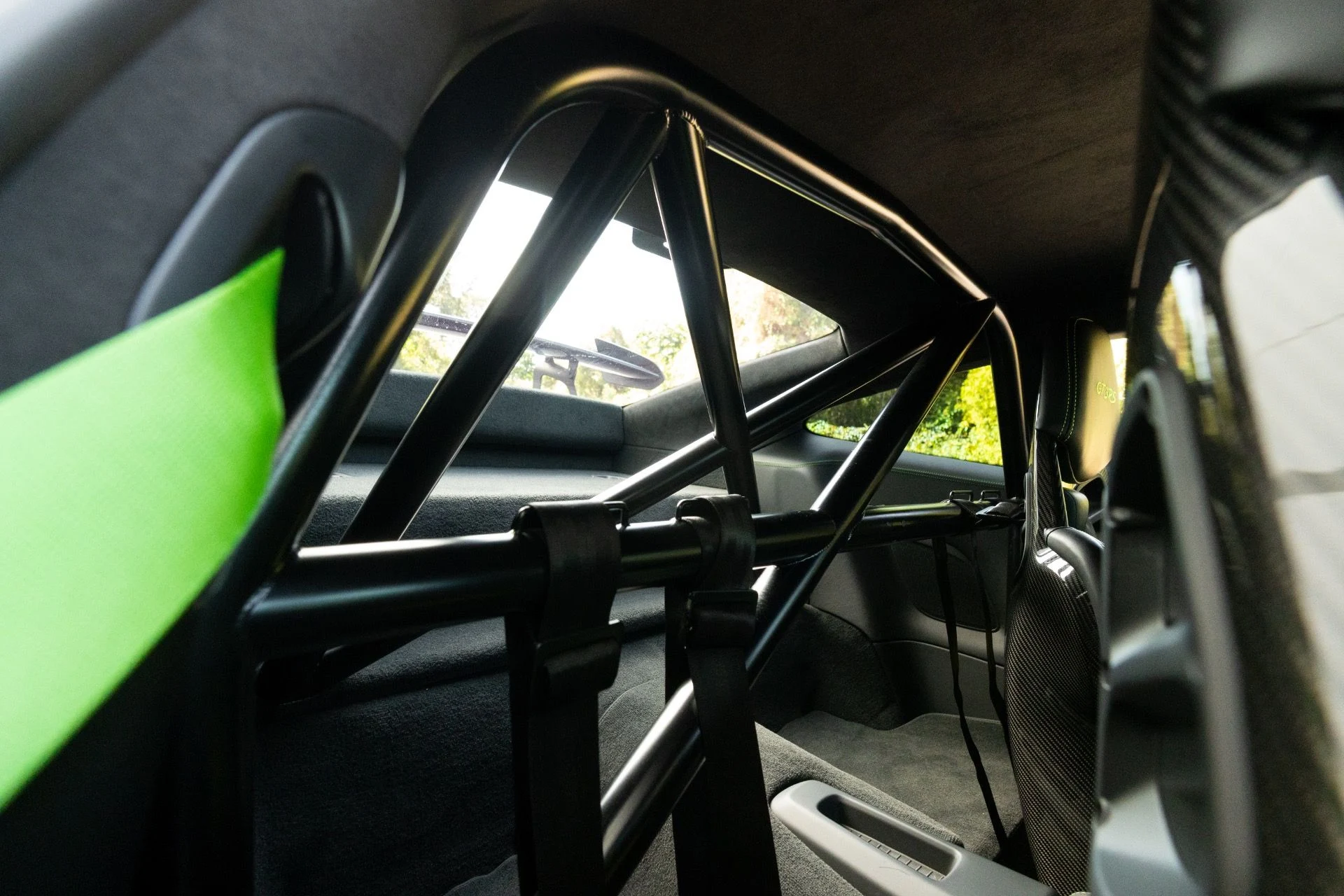 mph062_251256924_Used_2019_Porsche_911_GT_3_RS_1765832694_99209c66ec