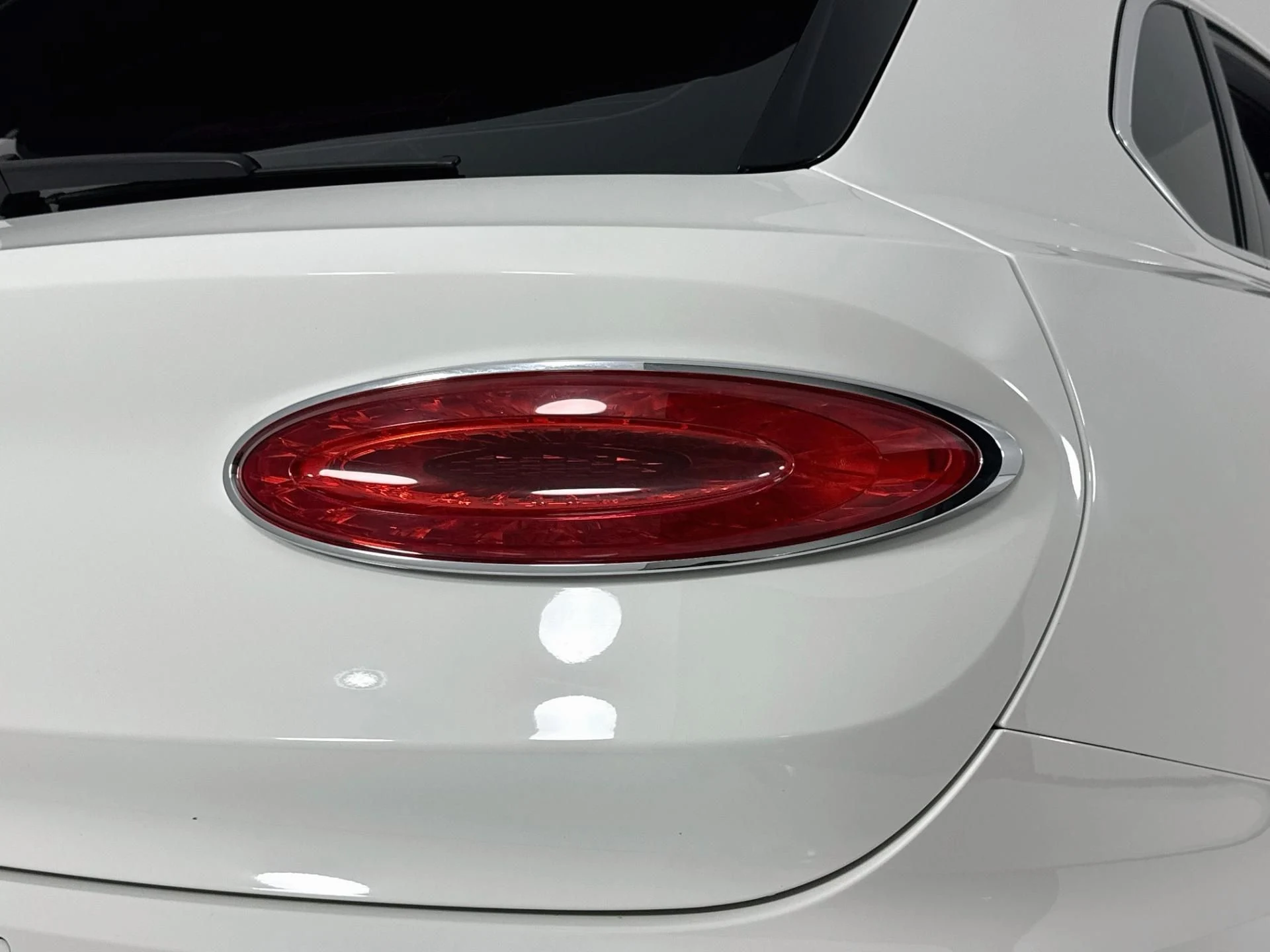 mph062_251335044_Used_2023_Bentley_Bentayga_Azure_1793142077_fd3edecddf