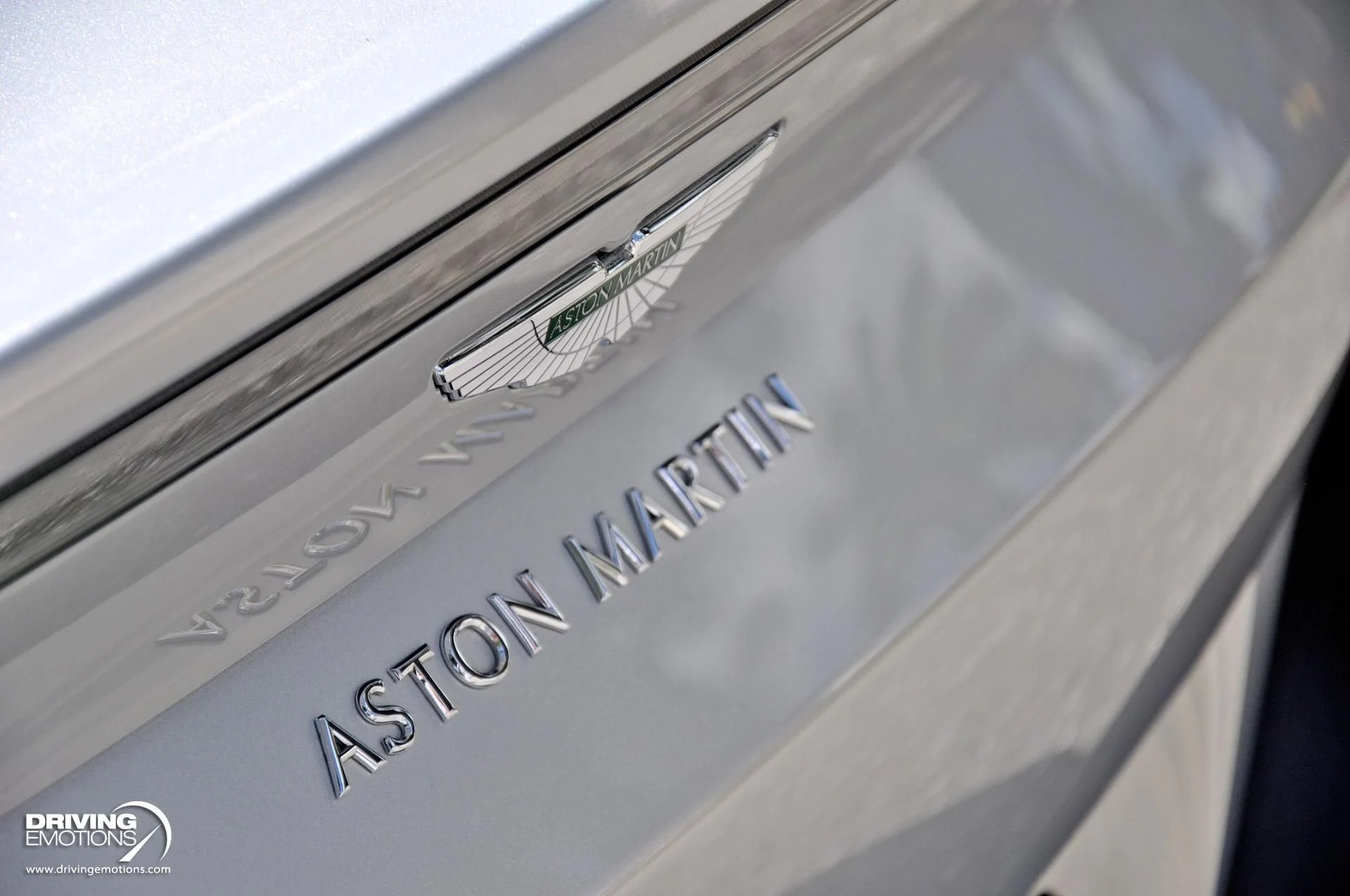 mph062_2523071039_880_p63_l_c7c33d95dd