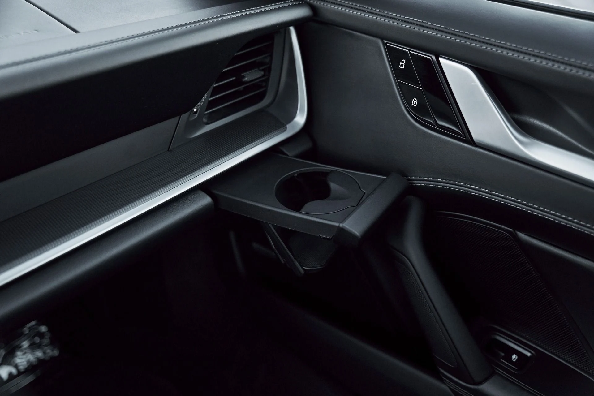 mph062_2533459755_Used_2021_Porsche_911_Turbo_S_1769305728_9a990cbb4a