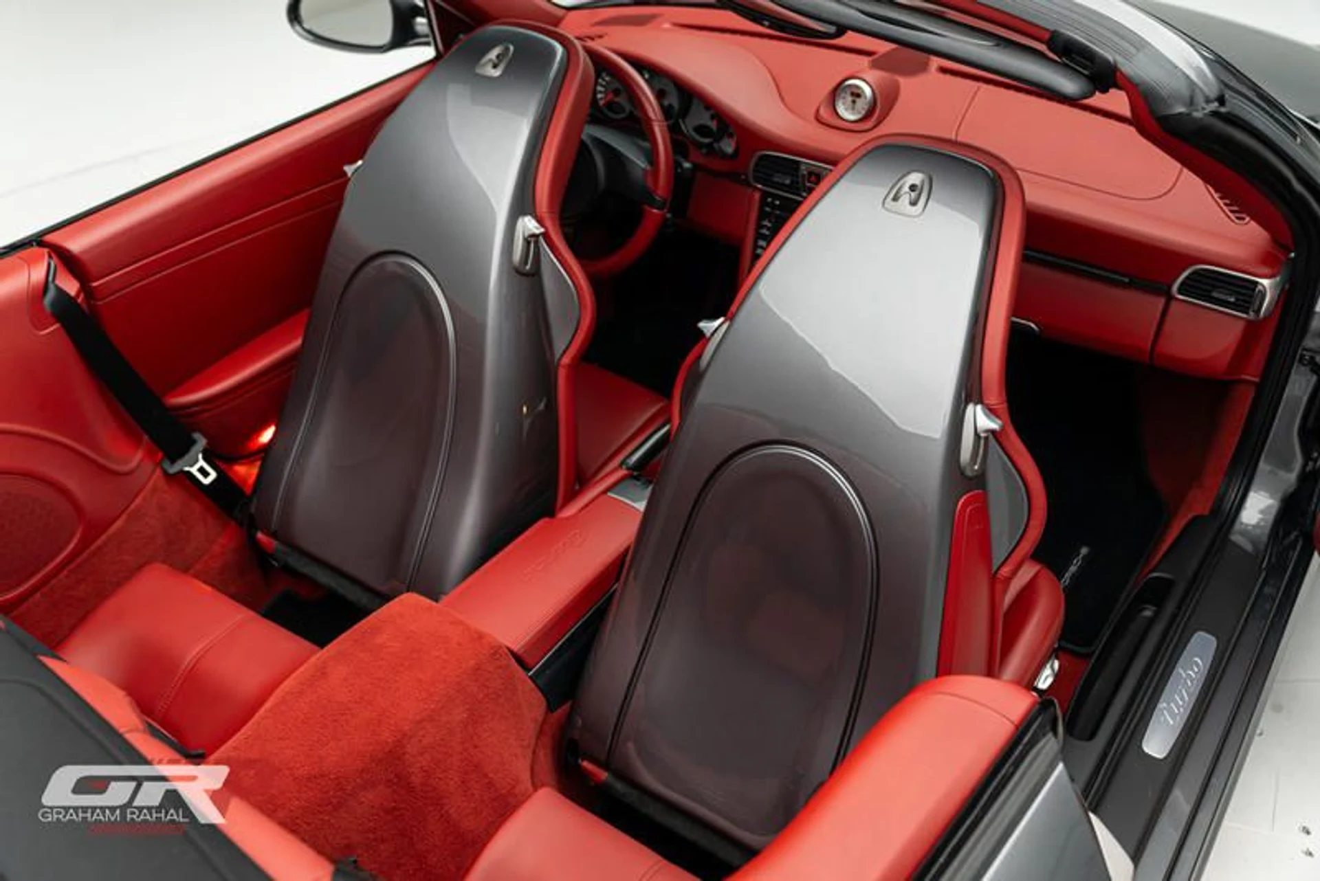 mph062_2580214294_F027_CF_02_0367_4371_BD_8_F_8932_F2_A7_FB_62_f0c61335ec