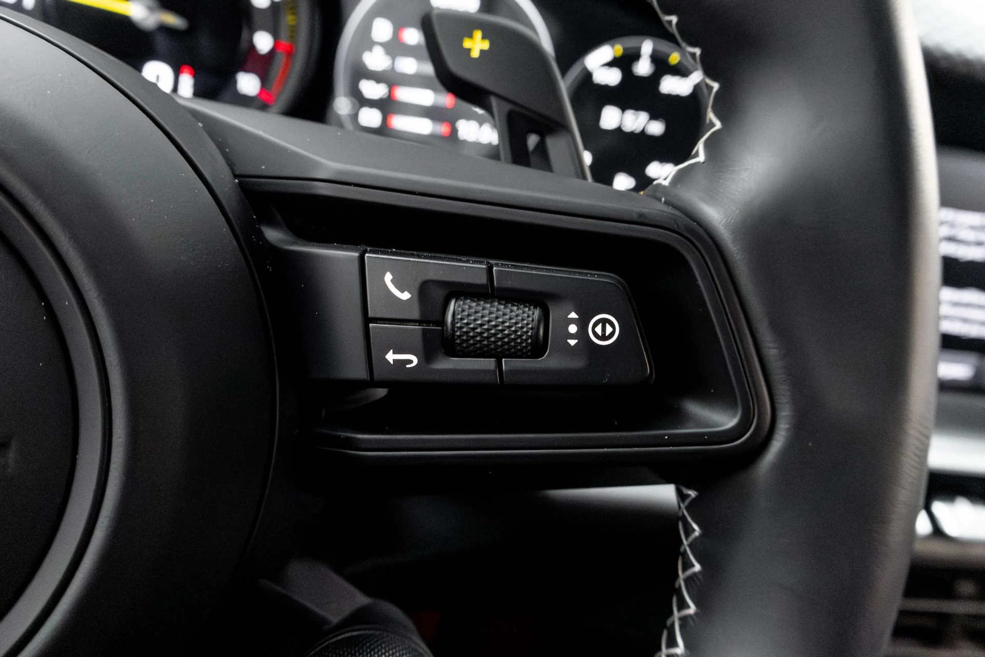 mph062_2587835165_Used_2024_Porsche_911_GT_3_Touring_1770958788_2bbfa07435