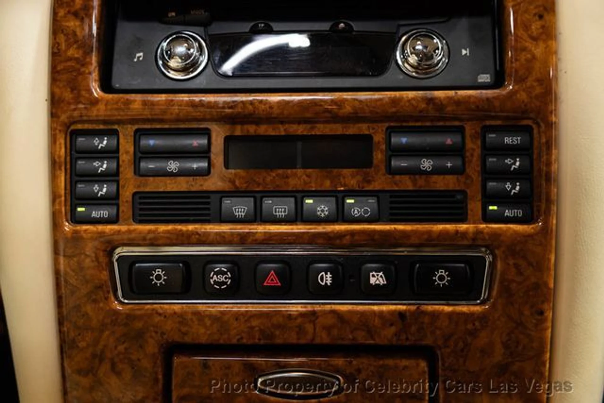 mph062_2678460481_used_2002_rolls_royce_silver_seraph_lastofline1of120forus170totalworldwide_9707_23079302_67_640_5854b1575f