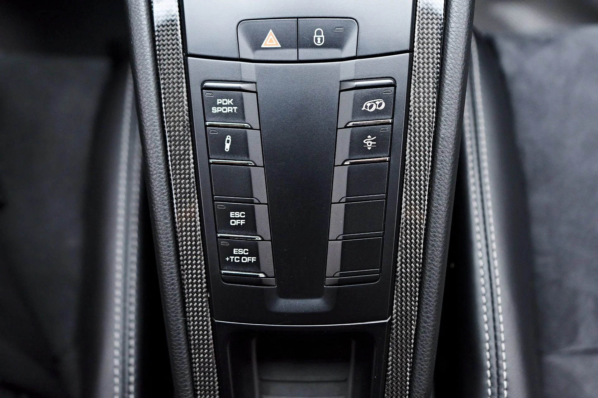 mph062_2696547011_Used_2018_Porsche_911_GT_3_1755896693_e52a554920