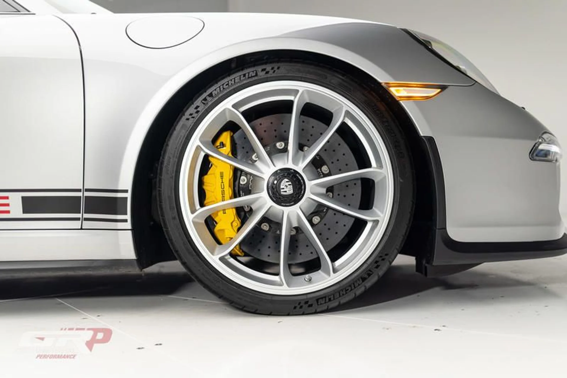 mph062_2727825822_AA_391130_971_C_4801_98_D1_0318877_A9_A03_042b1e4f09