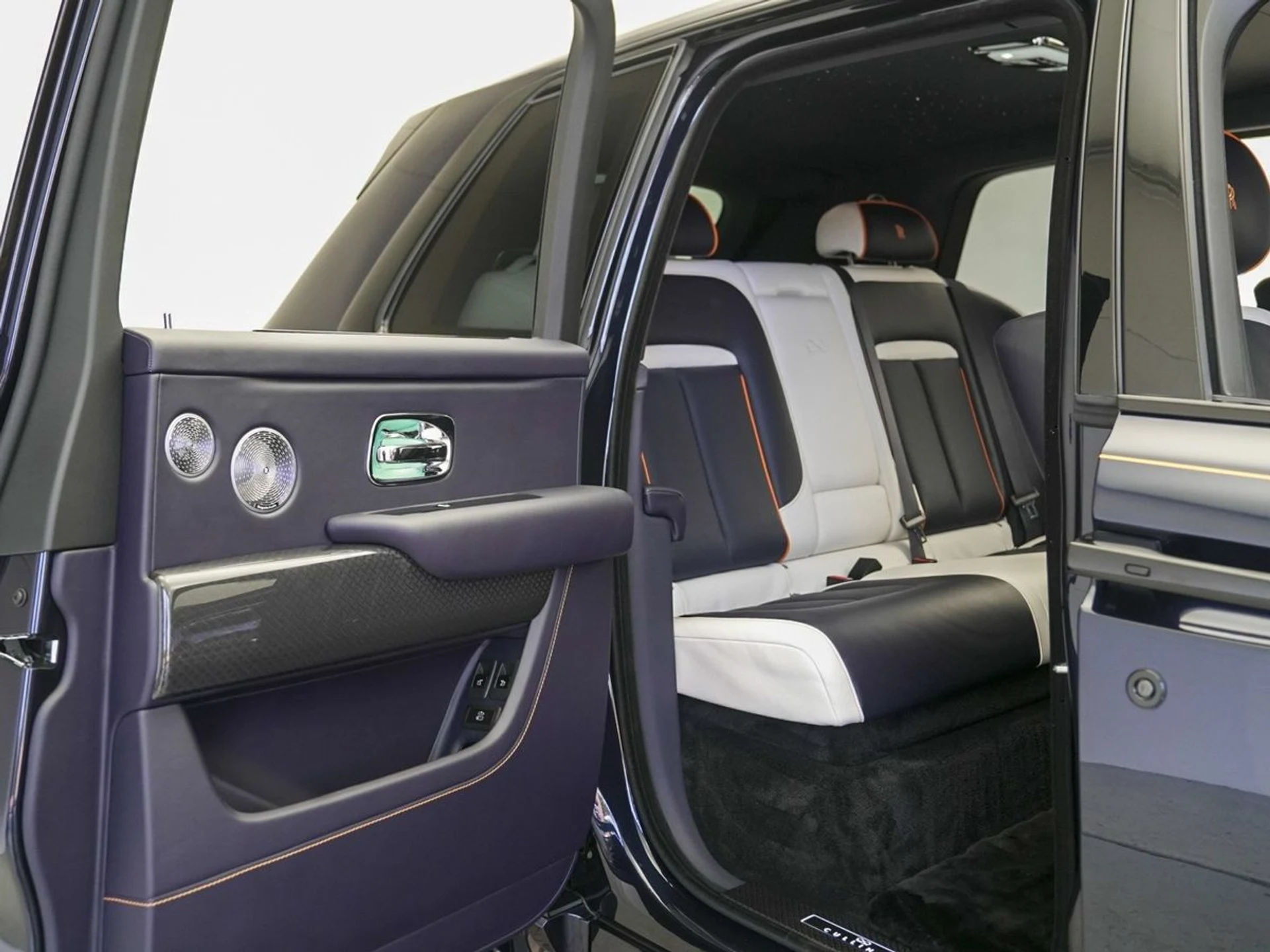 mph062_2739422688_thy0kswcg938bdisz7wxrwymppci_4d9de92456