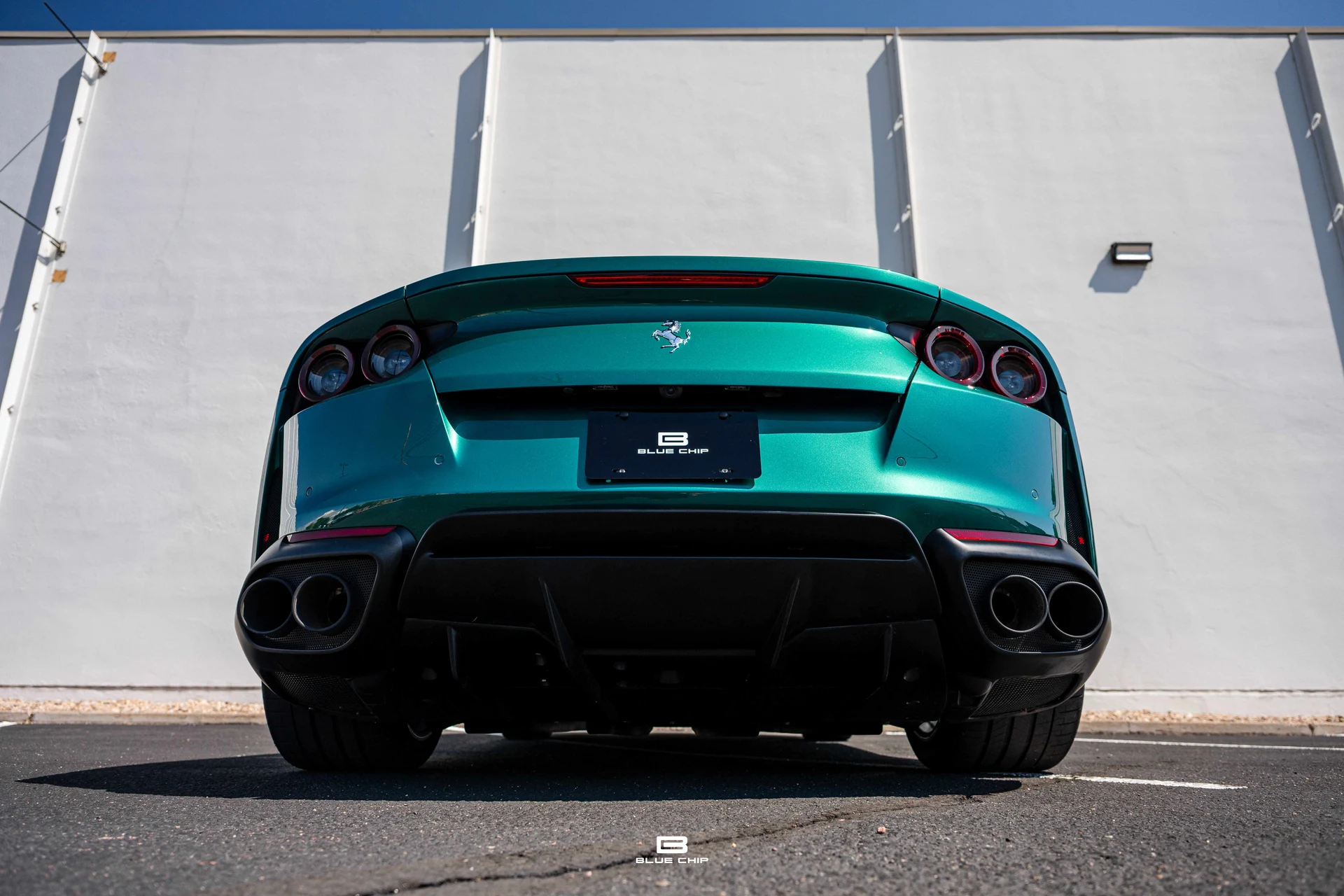 mph062_27511436_6a613009236917953f71d887_23798_202022_20_Ferrari_20812_20_GTS_20_Verde_20_British_63_072d1f0bf2