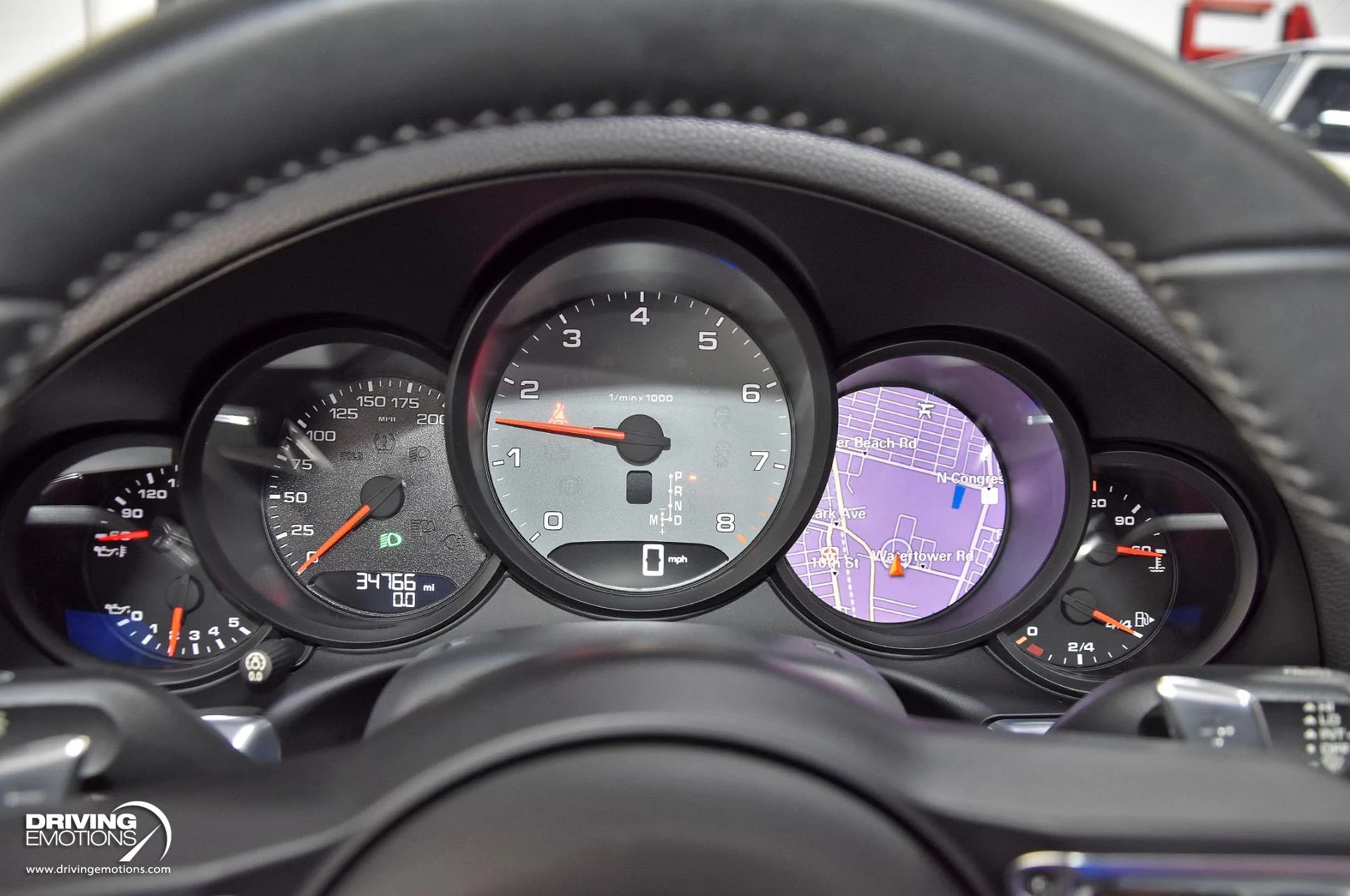 mph062_2756784595_868_p63_l_0f330cb199