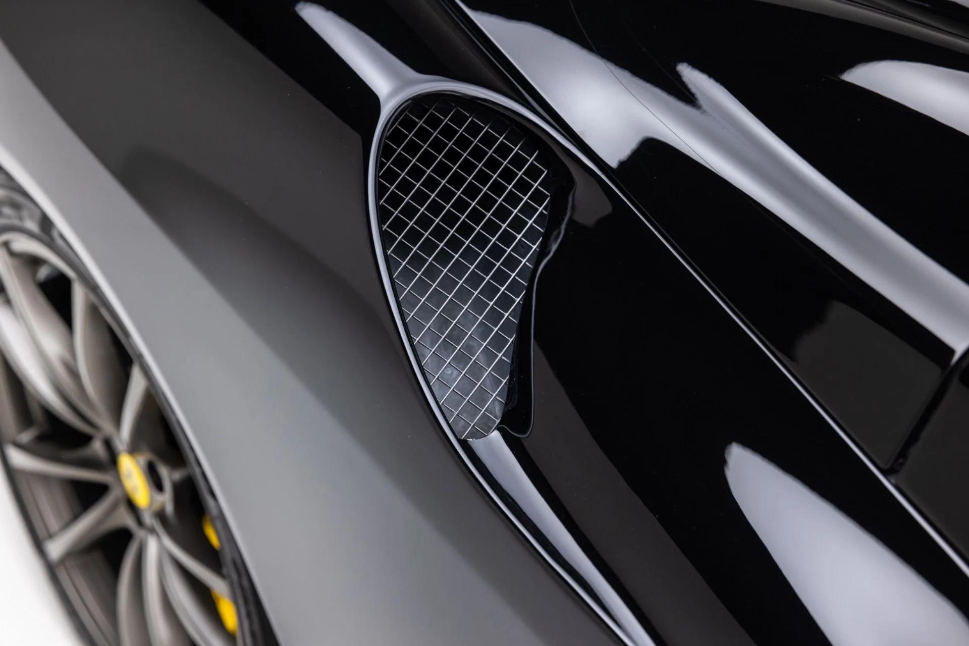 mph062_2765644744_13488_p63_l_ee608bf8a1