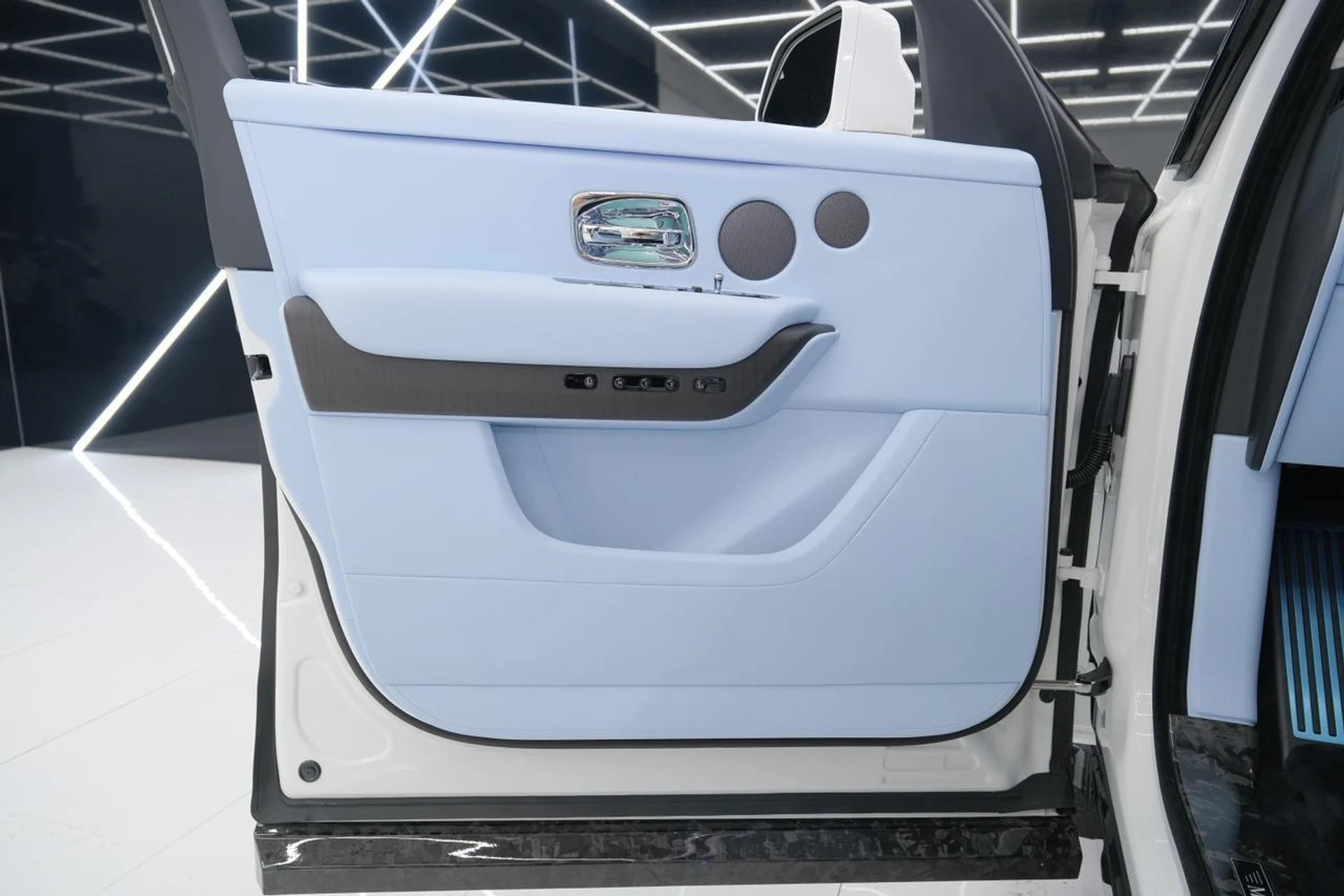 mph062_2773406816_45d11dca90f6244062ee559e7f17cfcc_cfca4a0e14