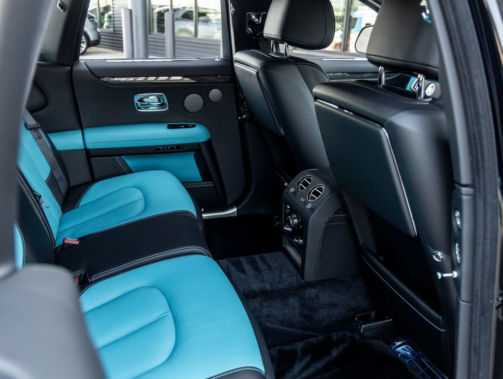 mph062_2812601356_63_0c0dedfd17