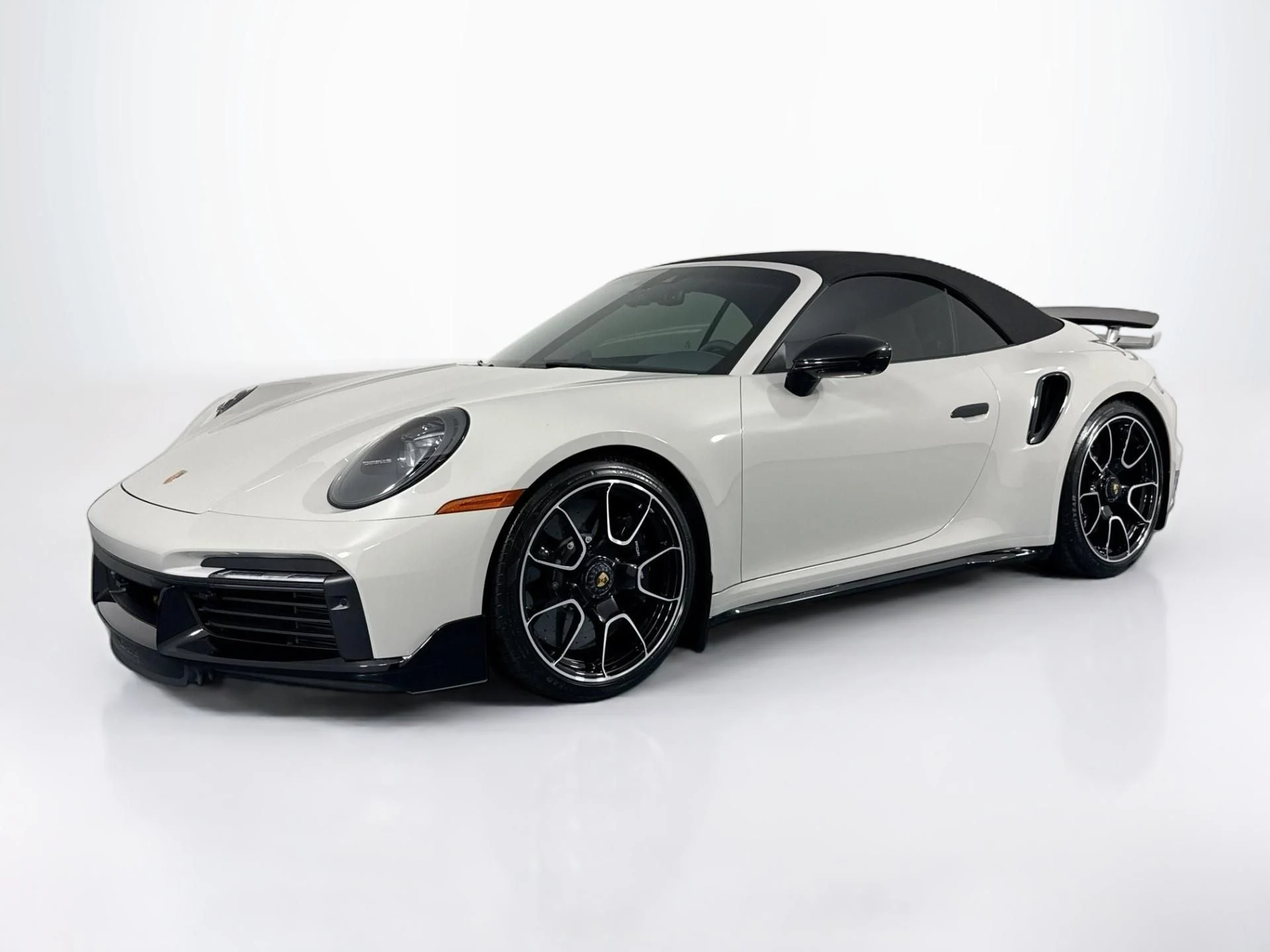mph062_2854998659_Used_2025_Porsche_911_Turbo_S_1785281672_01dc131204