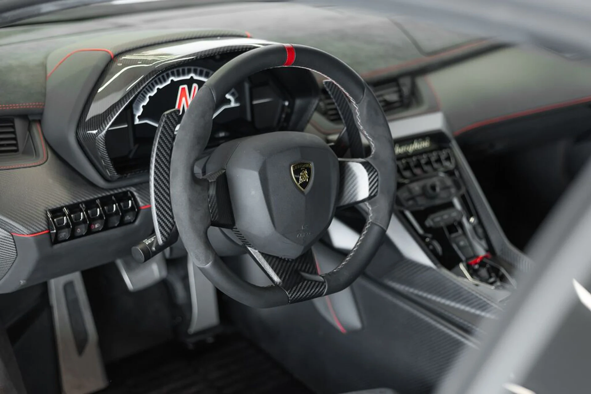 mph062_2883518937_lamborghini_veneno_2014_jpg_v_1779988126_0cc4489bdc