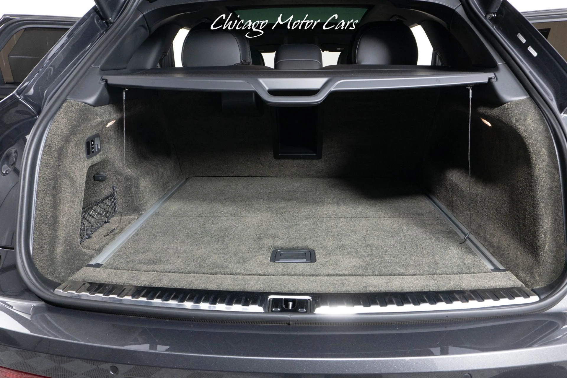 mph062_2897179825_13453_p63_l_05c2e4f80a