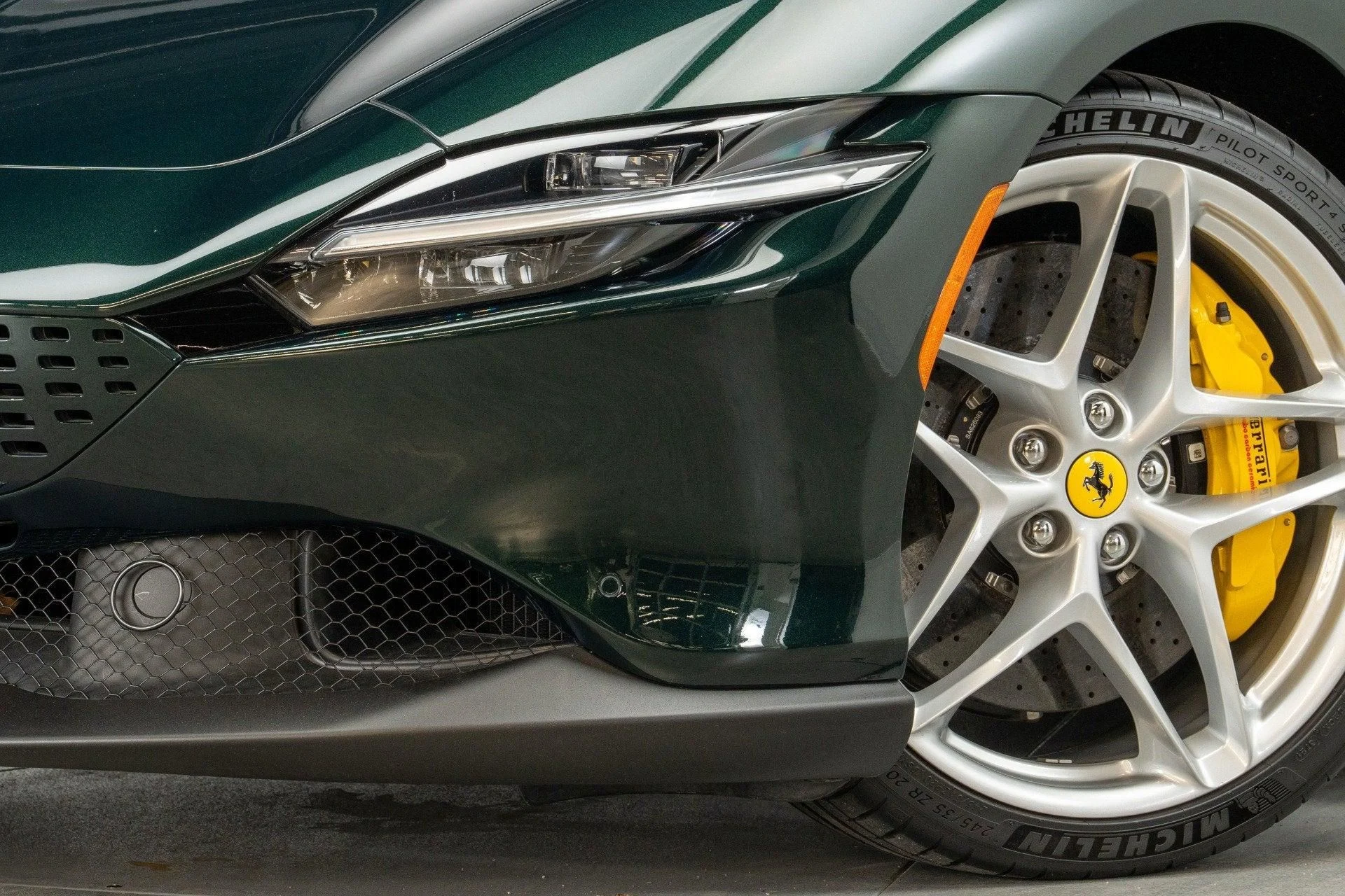 mph062_2917482124_Used_2022_Ferrari_Roma_1777382900_249f3b0644