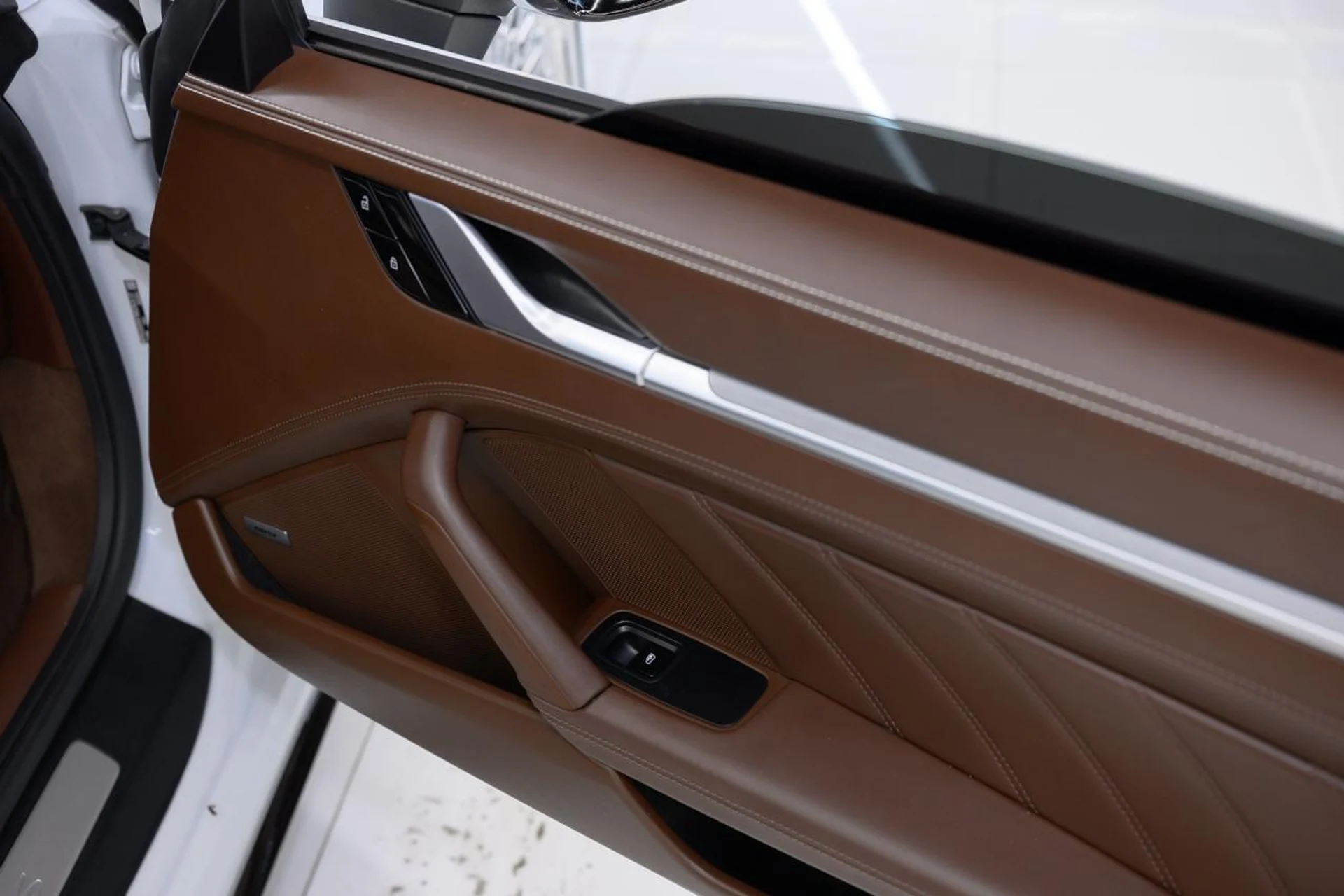 mph062_2939378342_0349701fc30f434909945daa55485eb8_beb49bce39