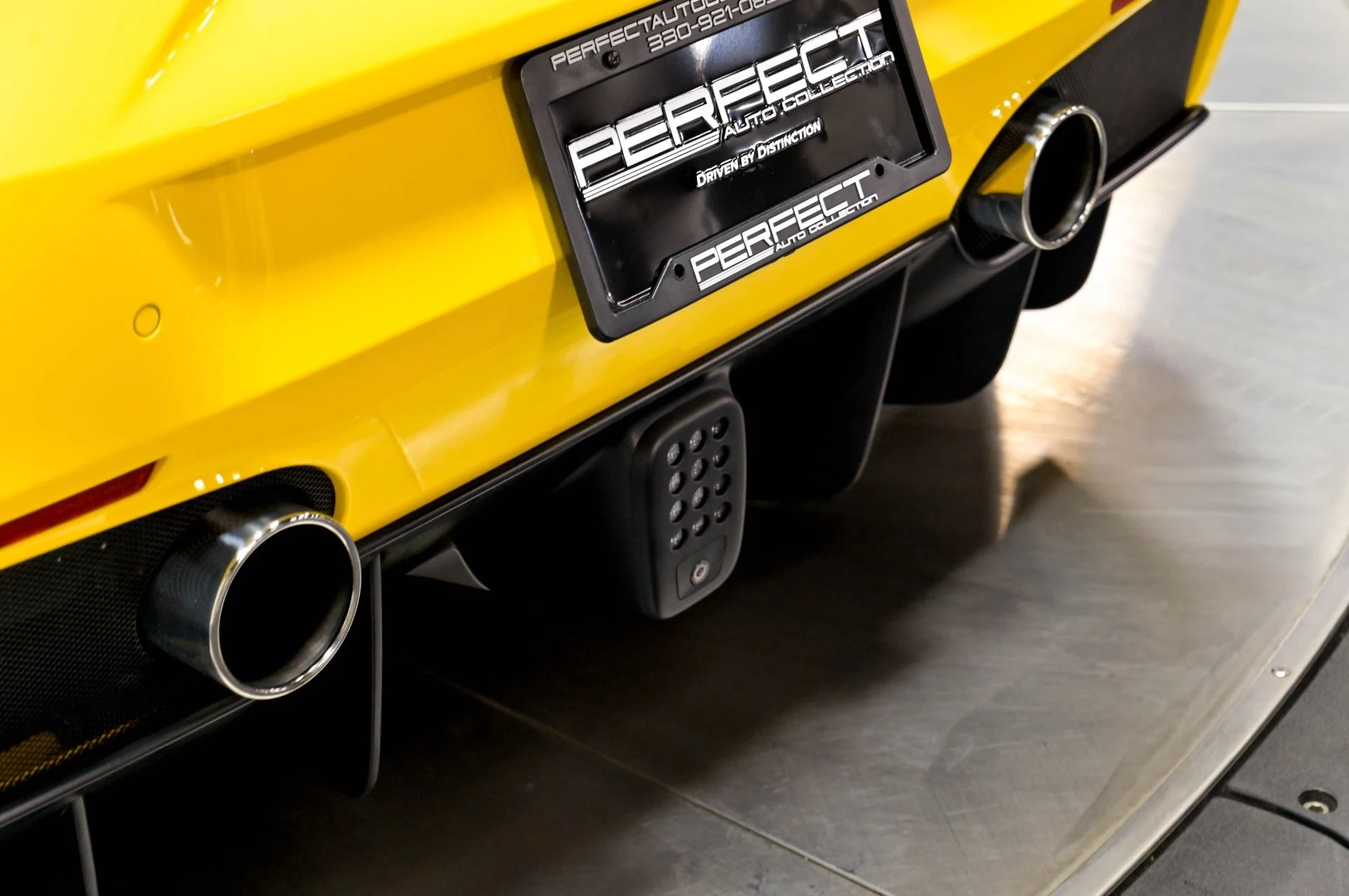 mph062_3008570139_Used_2017_Ferrari_488_Spider_1782250763_eafa2983a0