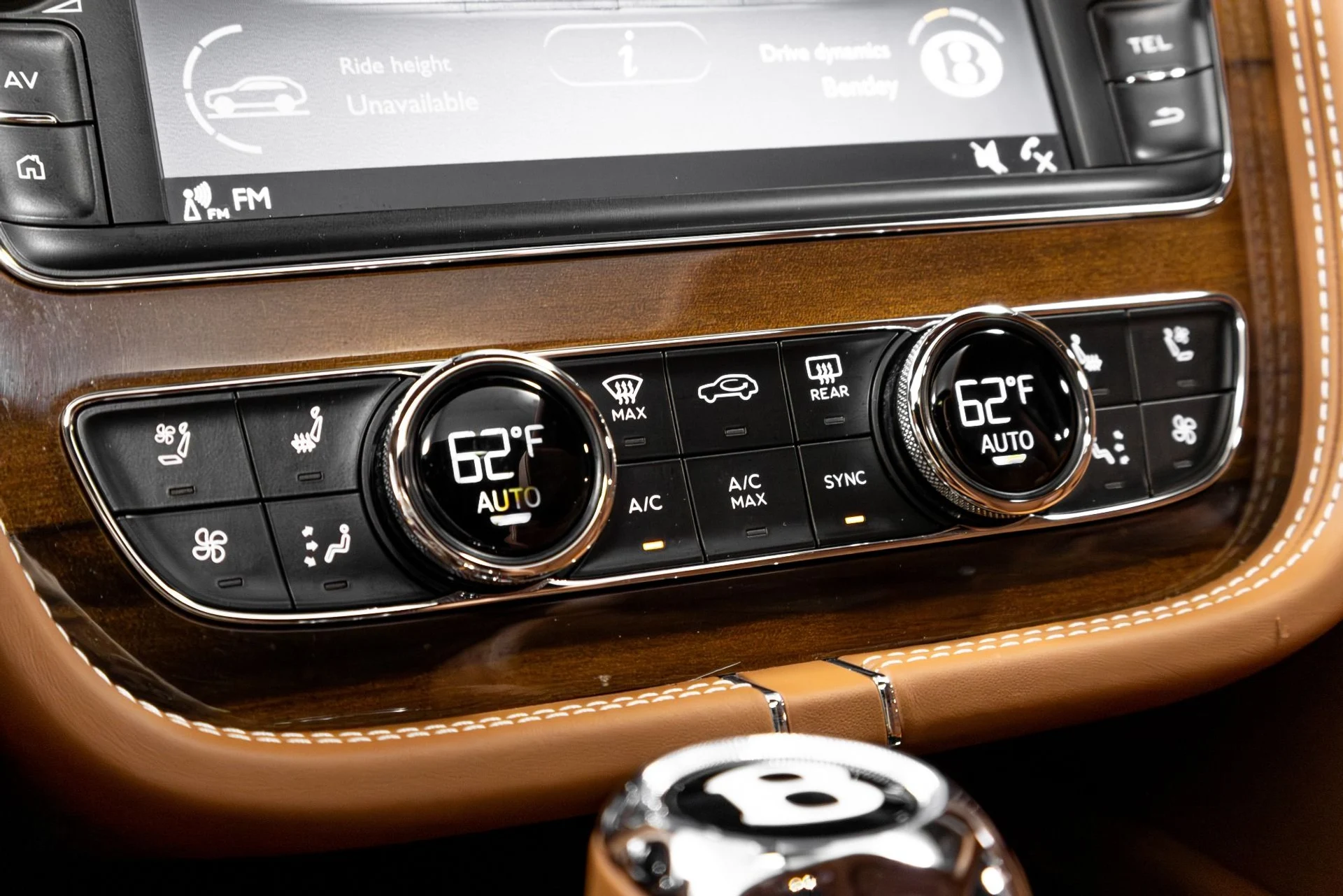 mph062_3031444959_Used_2019_Bentley_Bentayga_V8_1771459975_47c201139c