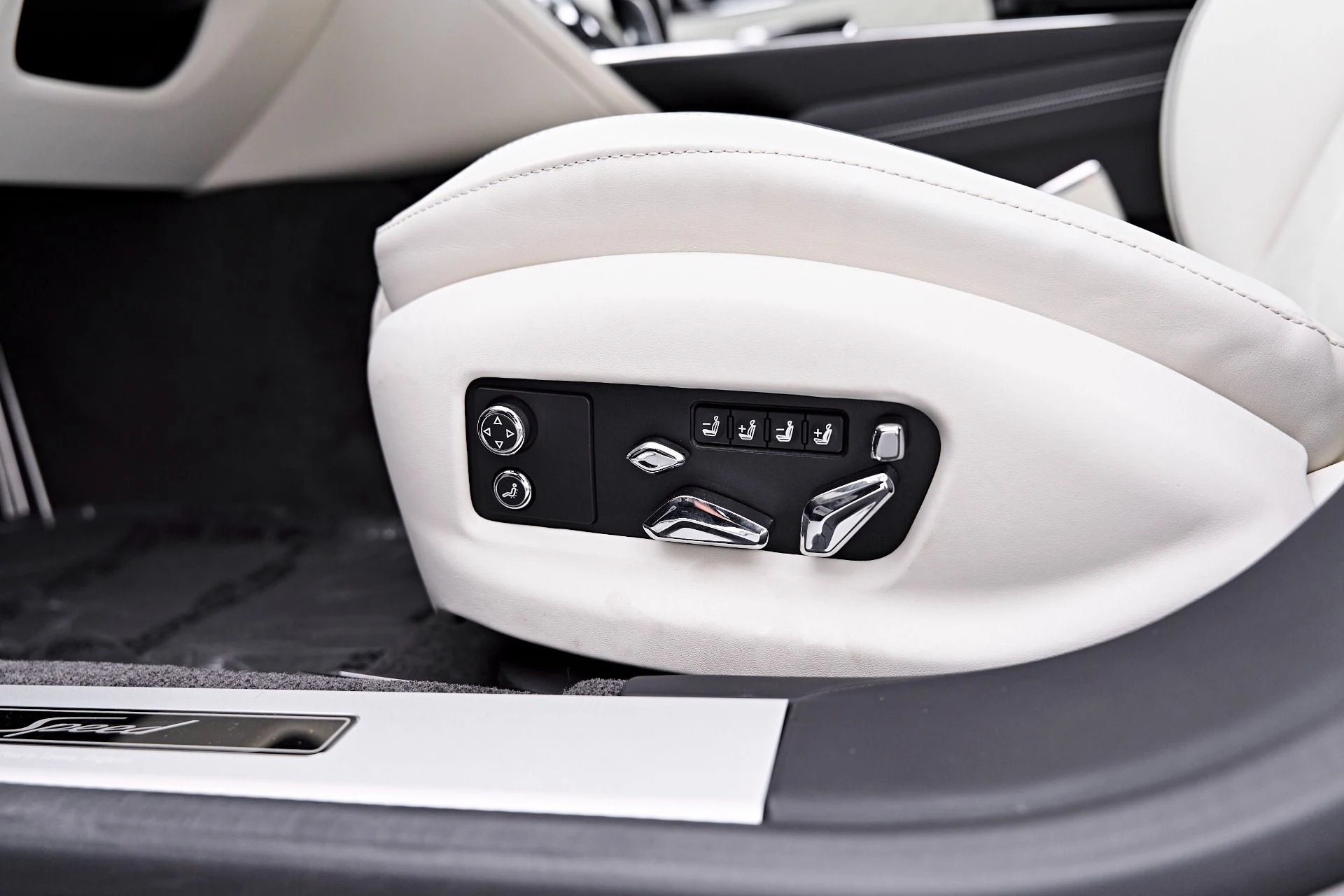 mph062_3100910768_Used_2025_Bentley_Flying_Spur_Speed_1786412271_8bb311593d