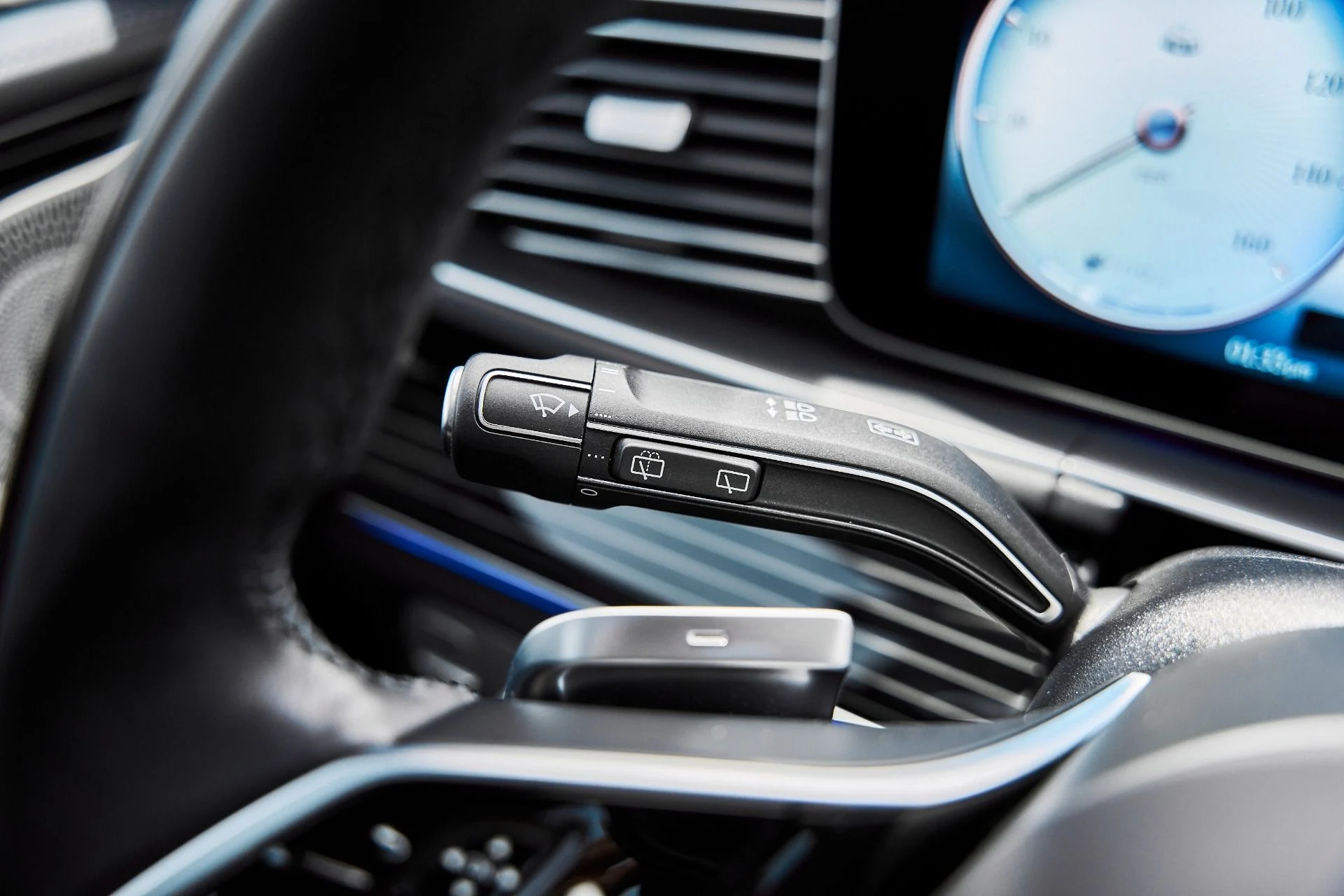 mph062_3105495601_Used_2024_Mercedes_Benz_GLS_Maybach_GLS_600_1776550660_a46451accd