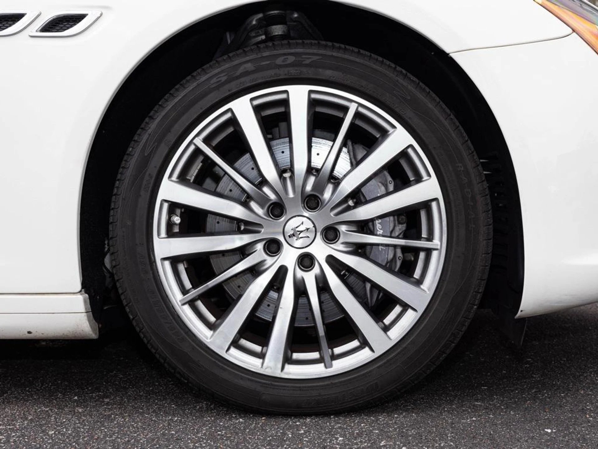 mph062_3188676643_472374605_6925efe342064a968b9b85e6_b2f6a42102