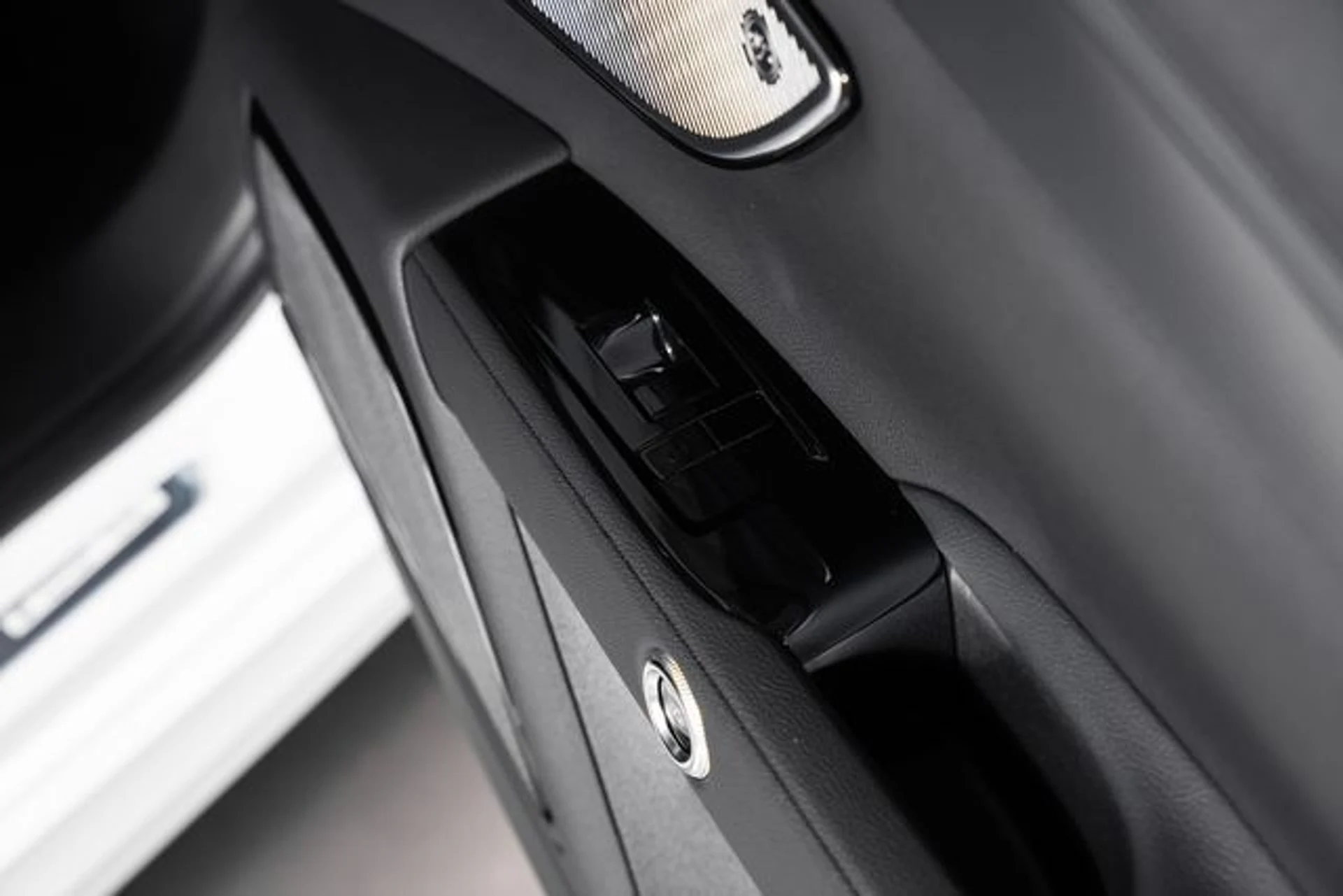 mph062_3192768520_655be3c084ee0cb59ac1128d76e0b657x_92c2bf917c