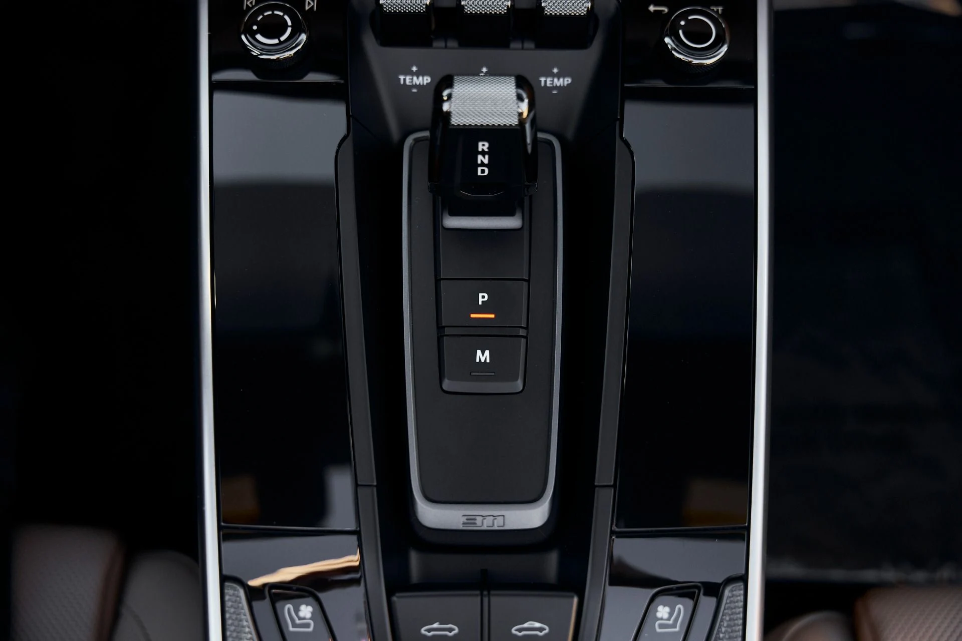 mph062_3210372784_Used_2024_Porsche_911_Turbo_1768616419_797d6afb08