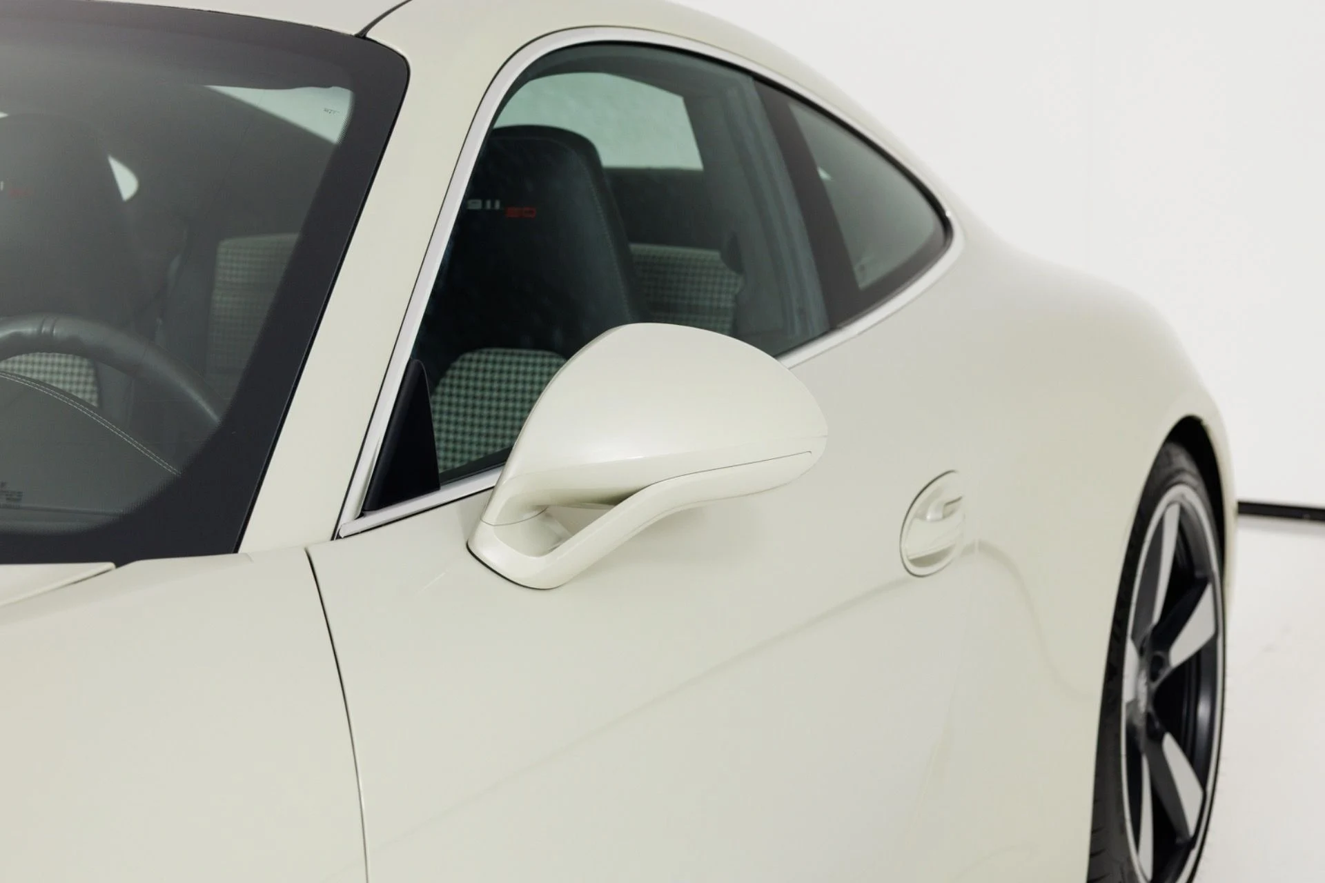 mph062_3232360507_Used_2014_Porsche_911_Carrera_S_1781907468_635bc48e3b