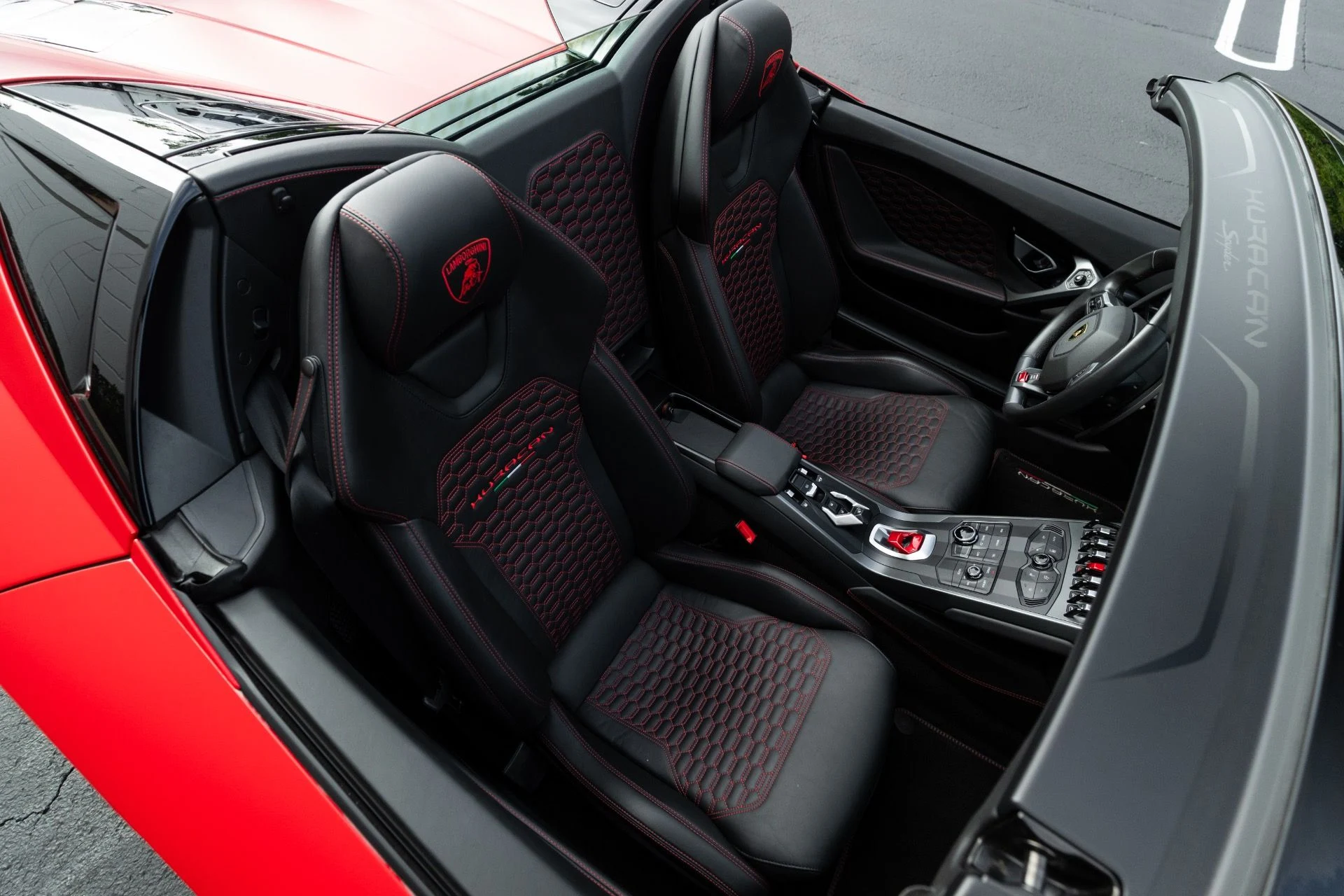 mph062_3254785376_Used_2018_Lamborghini_Huracan_LP_580_2_Spyder_1766443768_3d5bcfa298