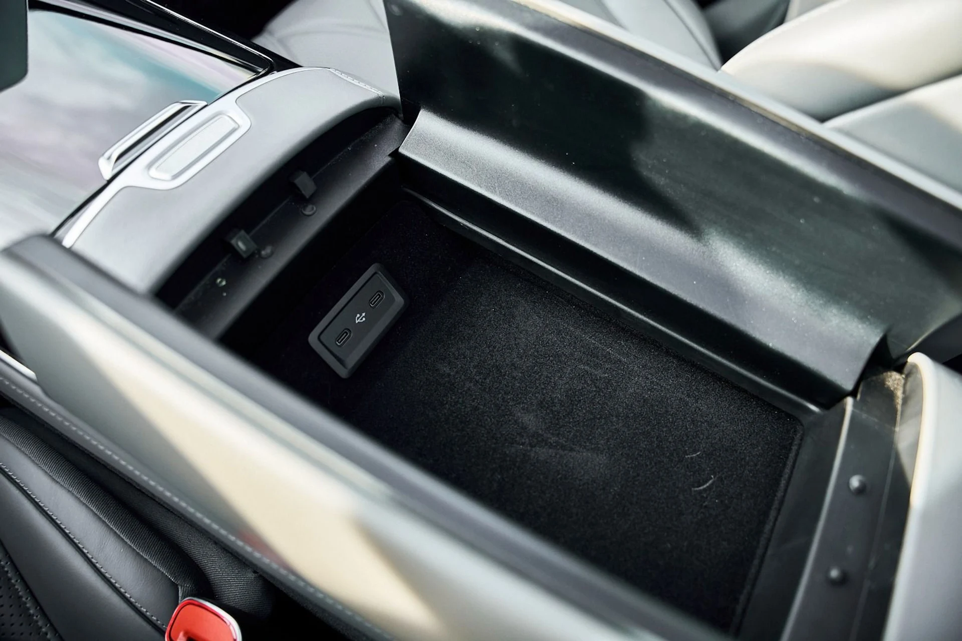 mph062_3291856205_Used_2021_Mercedes_Benz_S_Class_Maybach_S_580_1771643120_ddc169f0a8