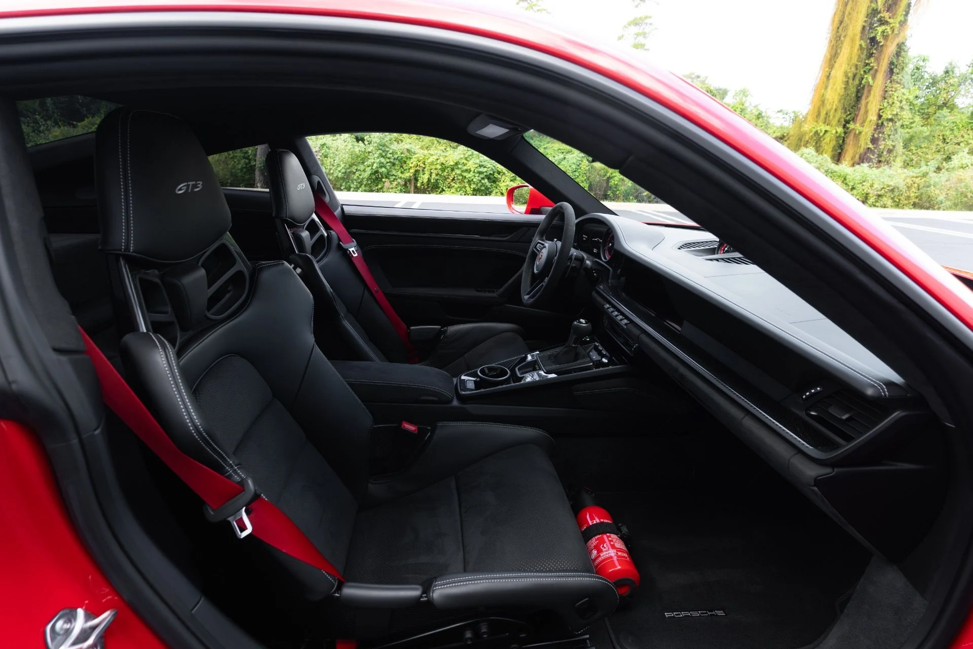 mph062_3337881666_Used_2022_Porsche_911_GT_3_1761760979_44bd19842e