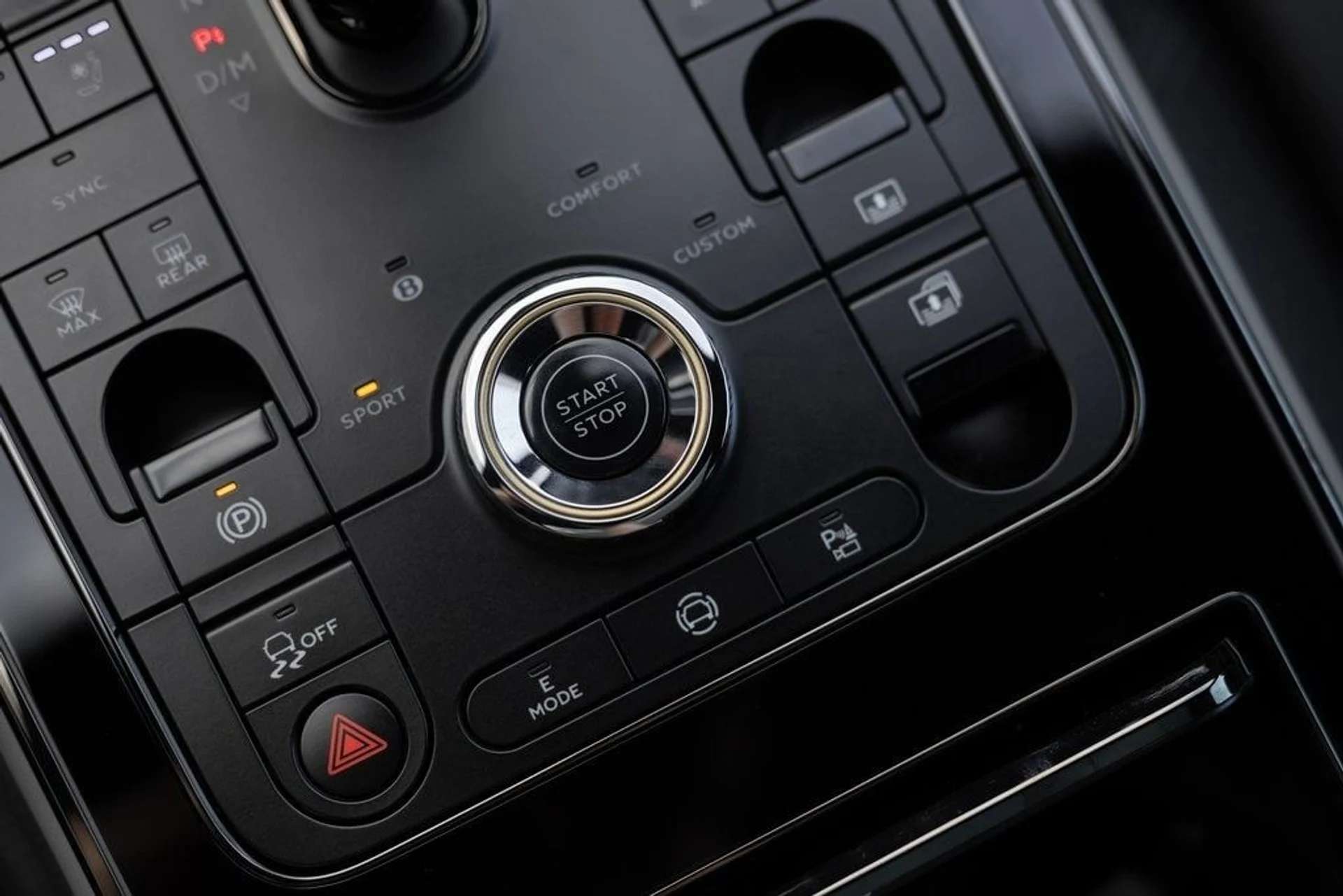 mph062_3339108438_b58cc0dd00e267da7ffe85c656570ea7x_66b2094523