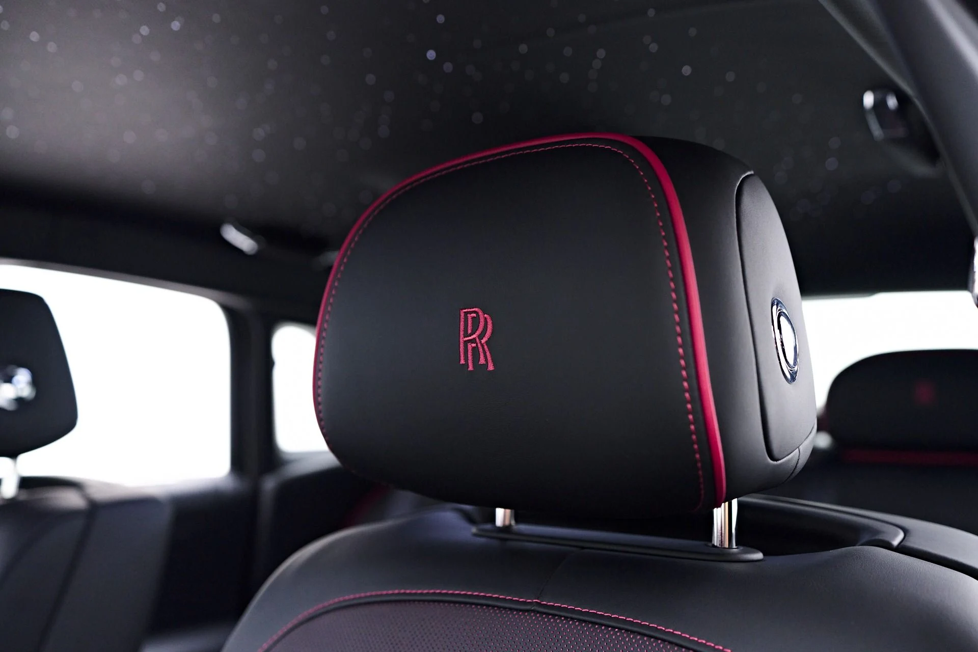 mph062_3372329045_Used_2024_Rolls_Royce_Ghost_Base_1750545560_09fd4f964a