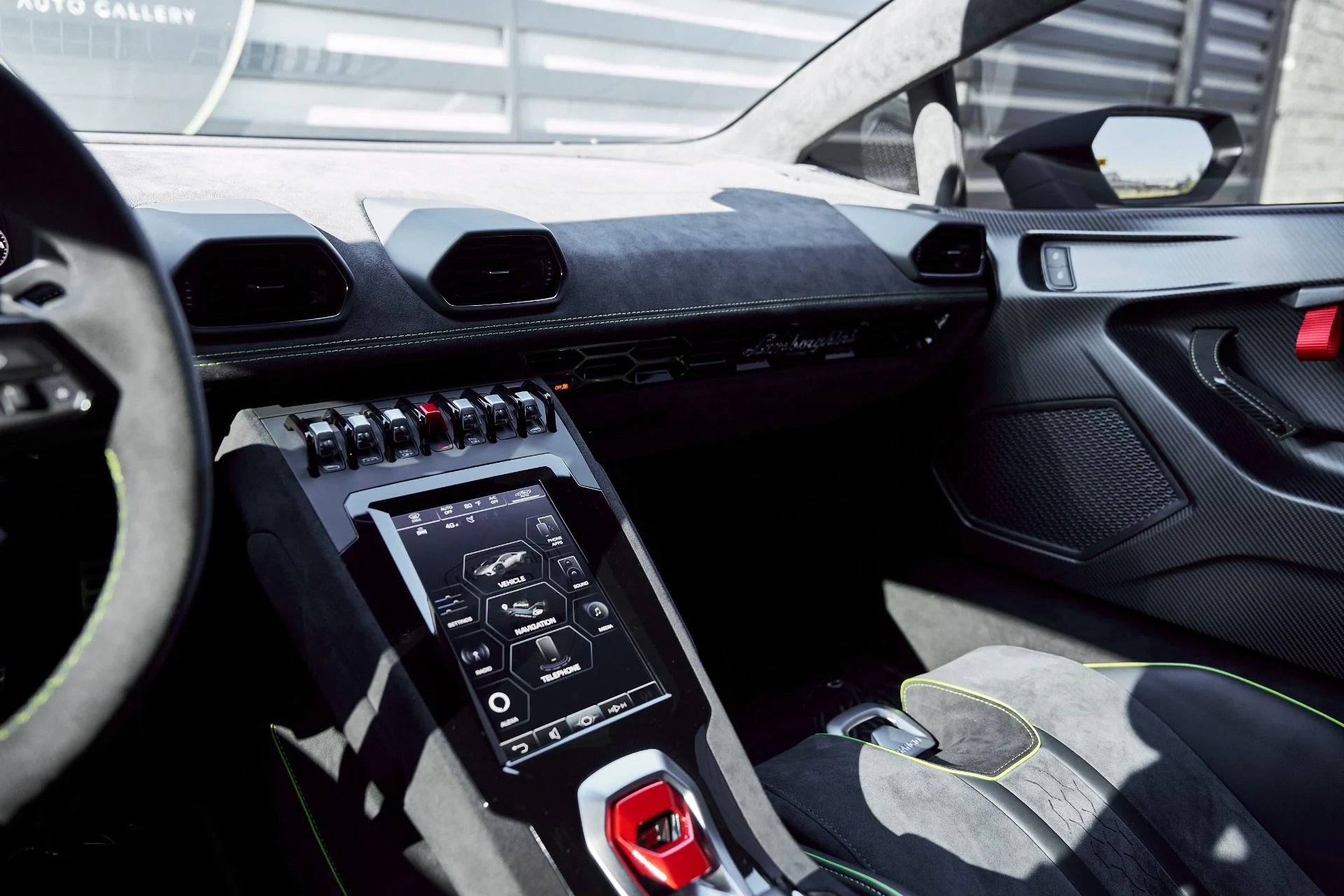 mph062_3384534837_Used_2024_Lamborghini_Huracan_Sterrato_Base_1767062494_669b6e42c9