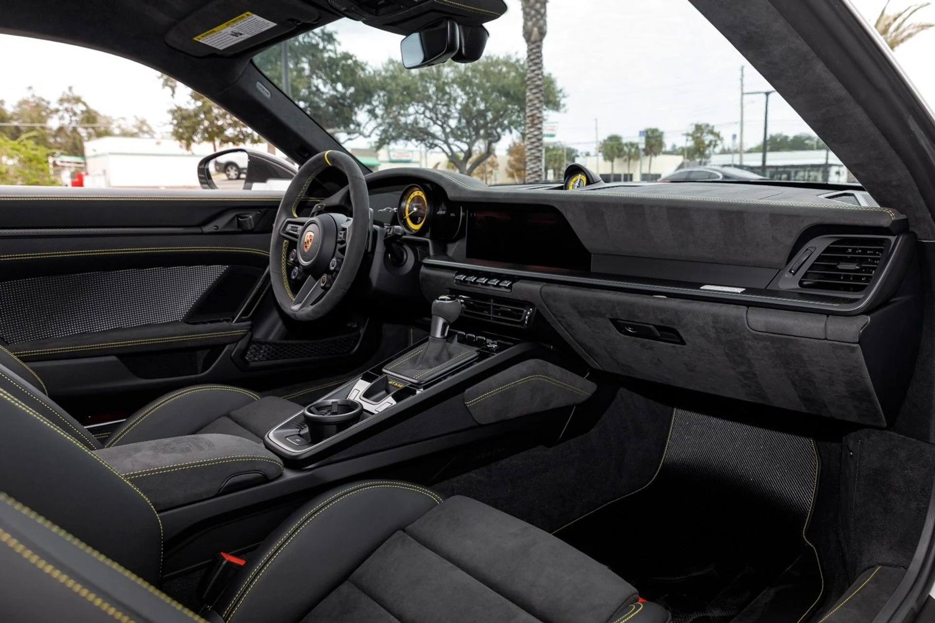 mph062_3462112818_645_p67_l_f1a3e83202