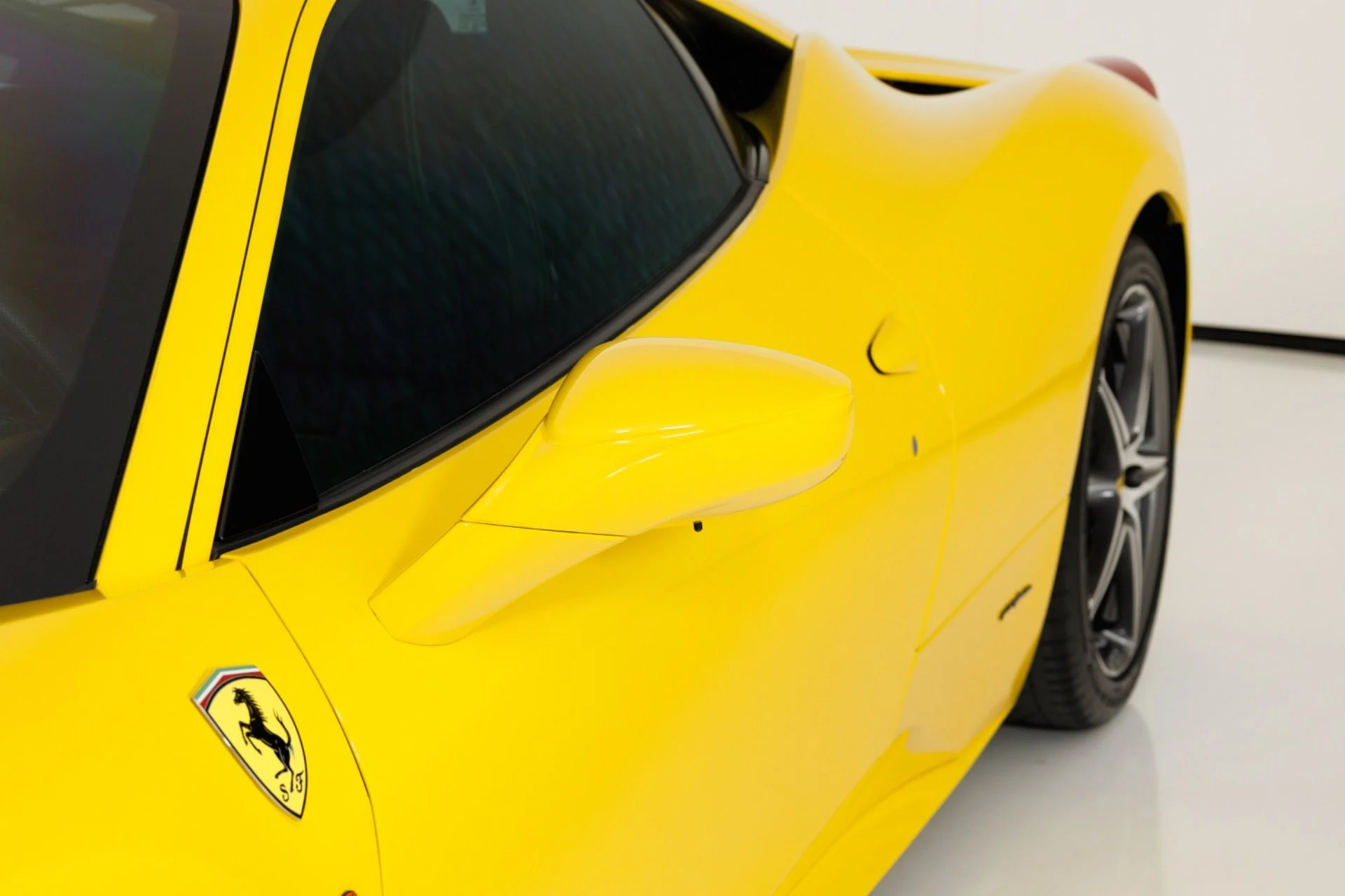 mph062_3482454160_Used_2011_Ferrari_458_Italia_1779137281_08d73a9743