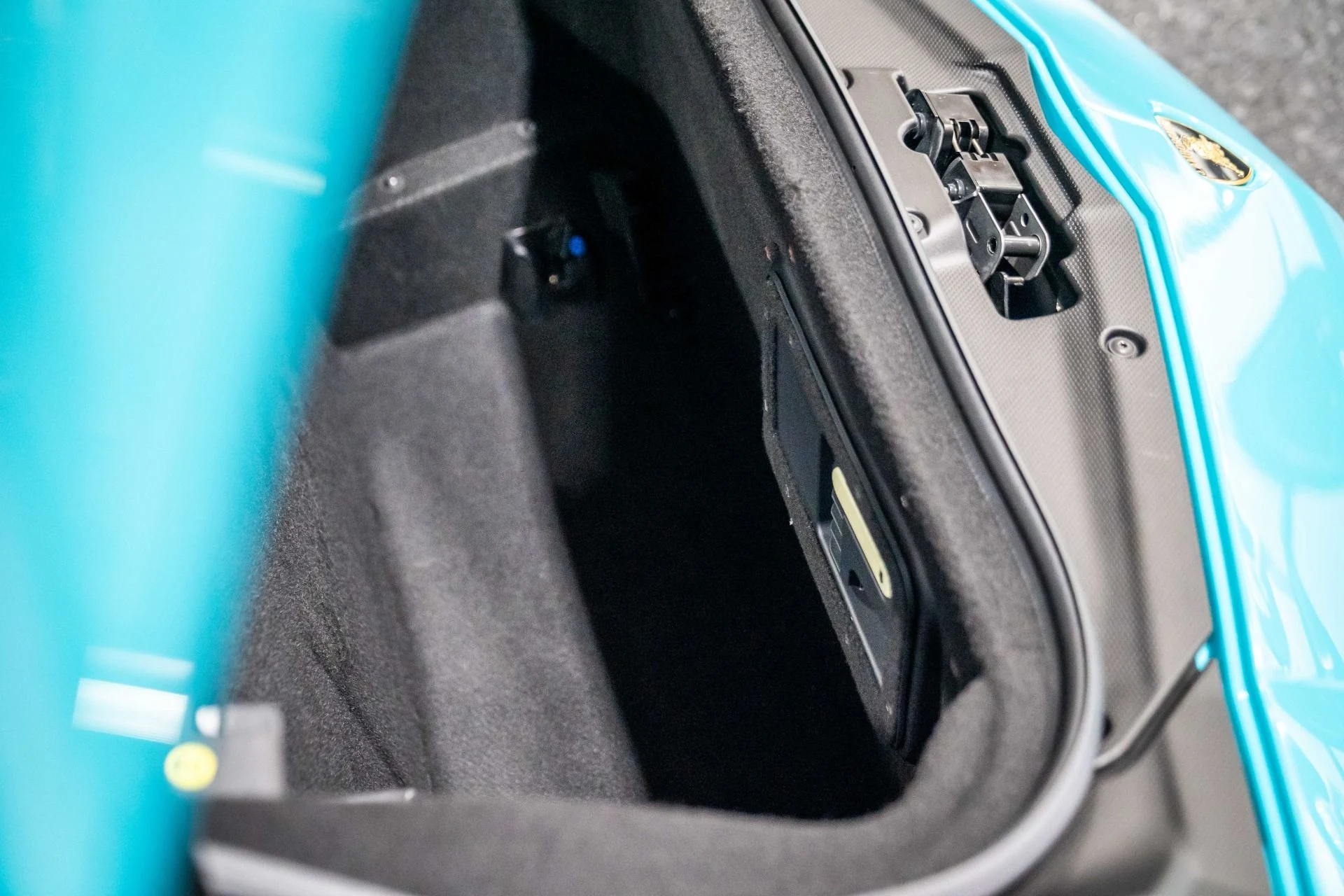 mph062_3541642718_Used_2022_Lamborghini_Aventador_LP_780_4_Ultimae_BLU_GLUACO_F1_Brilliant_Exhaust_1766165841_fb496df68c